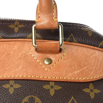 Louis Vuitton Monogram Evasion Sports Bag 16 of 18
