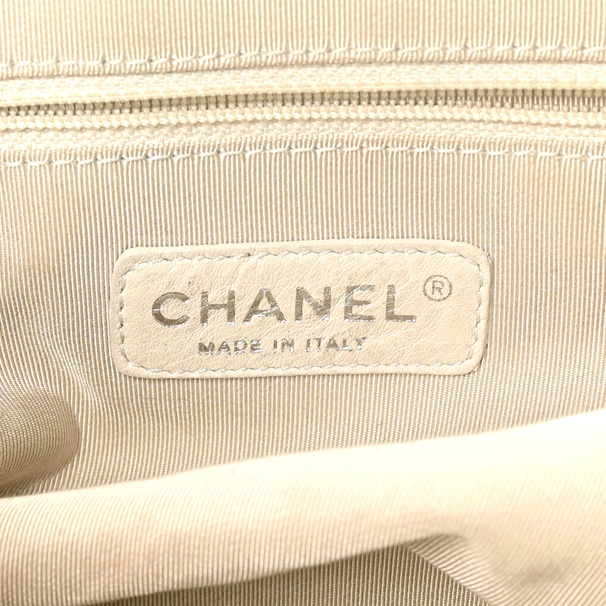 Chanel Washed Lambskin Quilted Large Chain Around Messenger Black 7 of 10