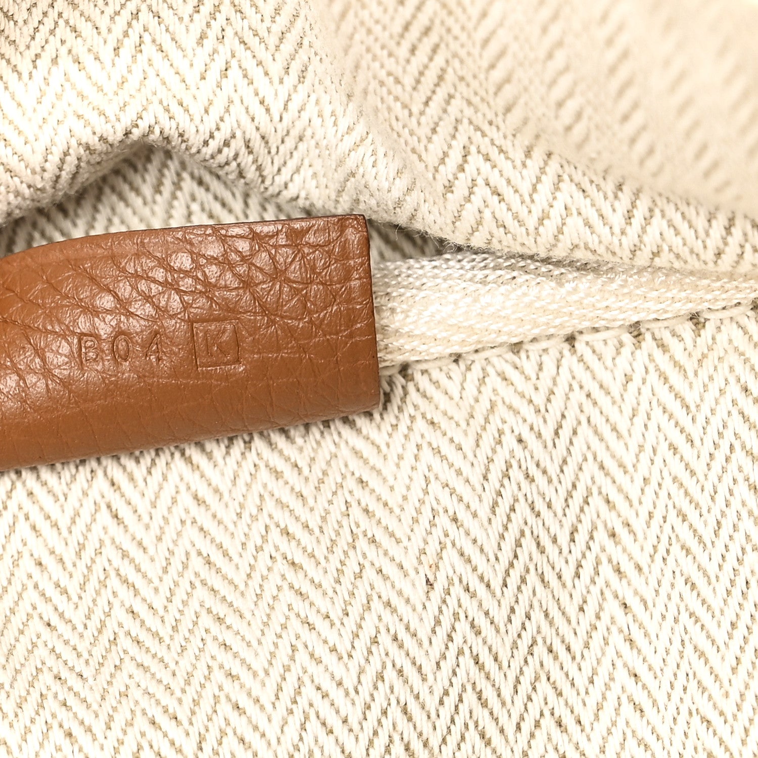 Hermes Toile Taurillon Clemence Victoria II 43 Gold 7 of 12