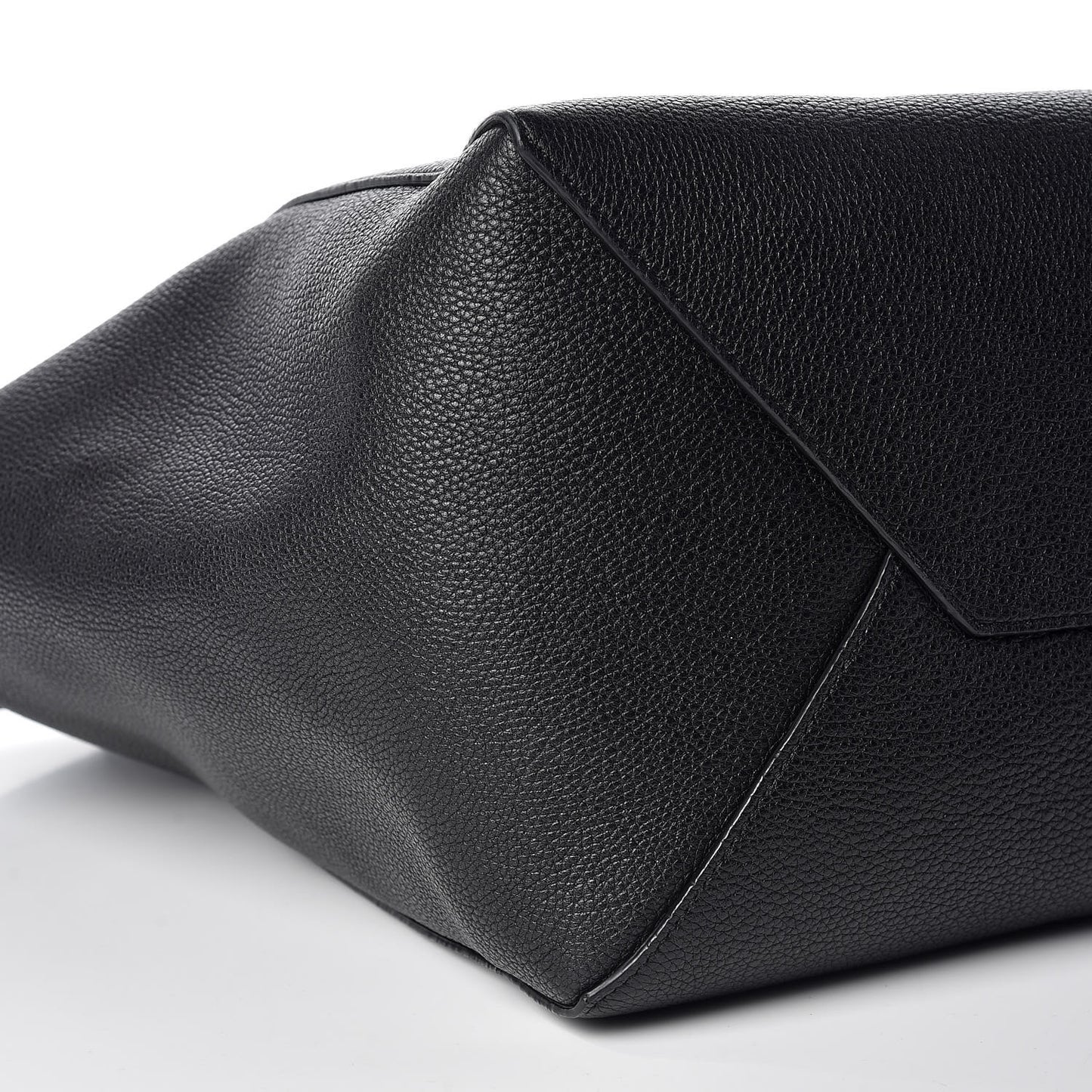 Soft Grained Calfskin Medium Belt Cabas Phantom Black