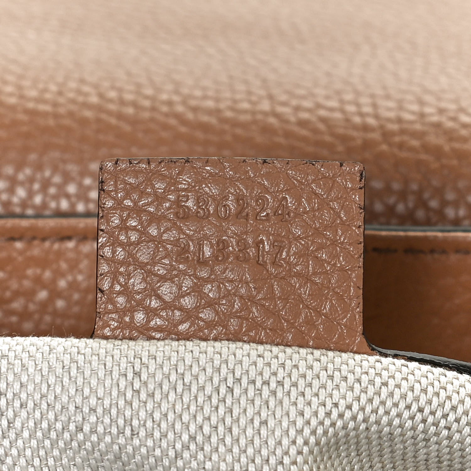 Gucci Pebbled Calfskin Medium Soho Flap Crossbody Camelia 7 of 13