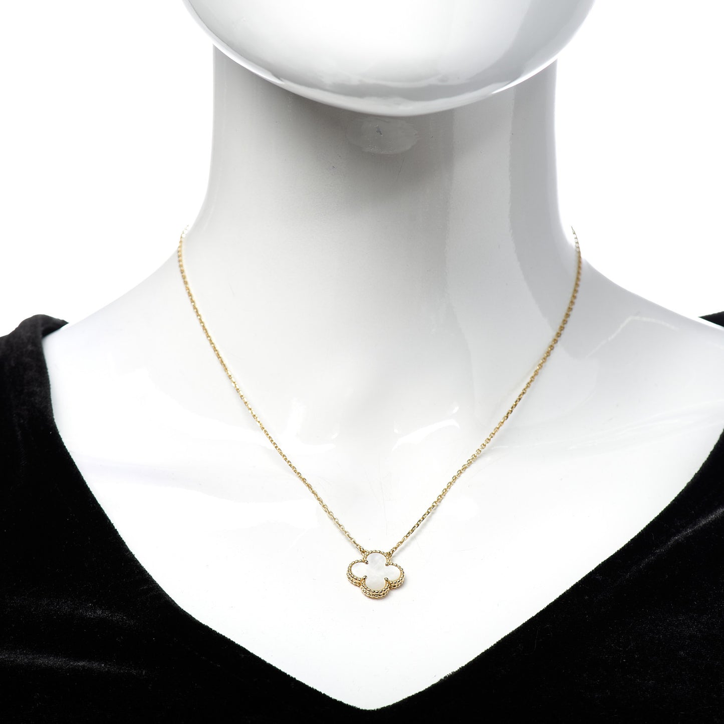 18K Yellow Gold Mother of Pearl Vintage Alhambra Pendant Necklace