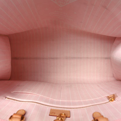Louis Vuitton Monogram Giant By The Pool Onthego GM Light Pink 5 of 9
