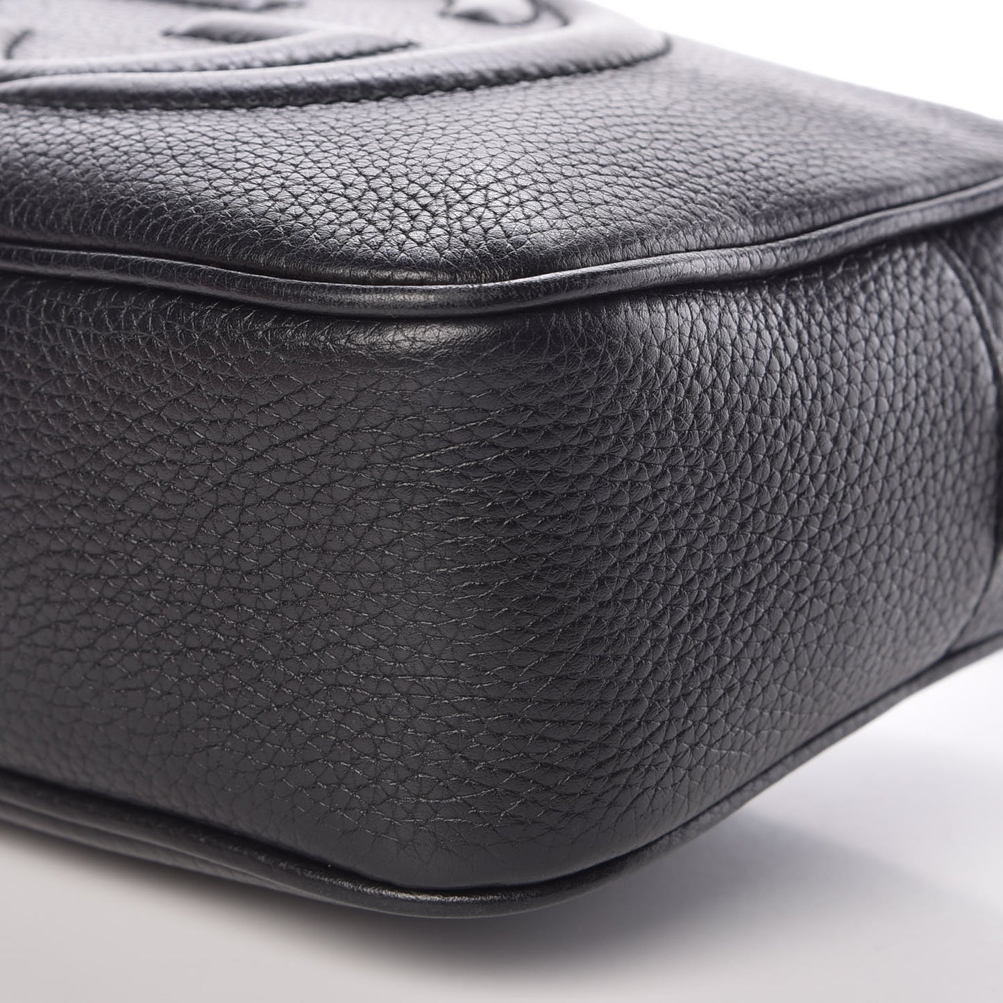 Pebbled Calfskin Small Soho Disco Bag Black