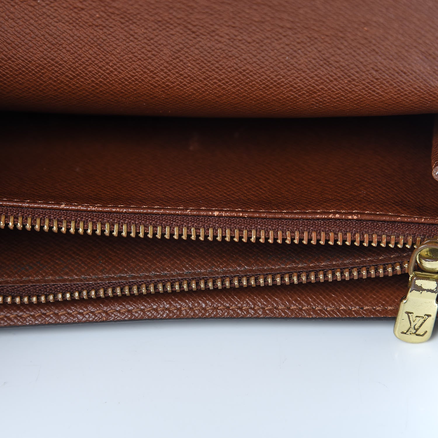 Louis Vuitton Monogram Sarah Wallet 17 of 19
