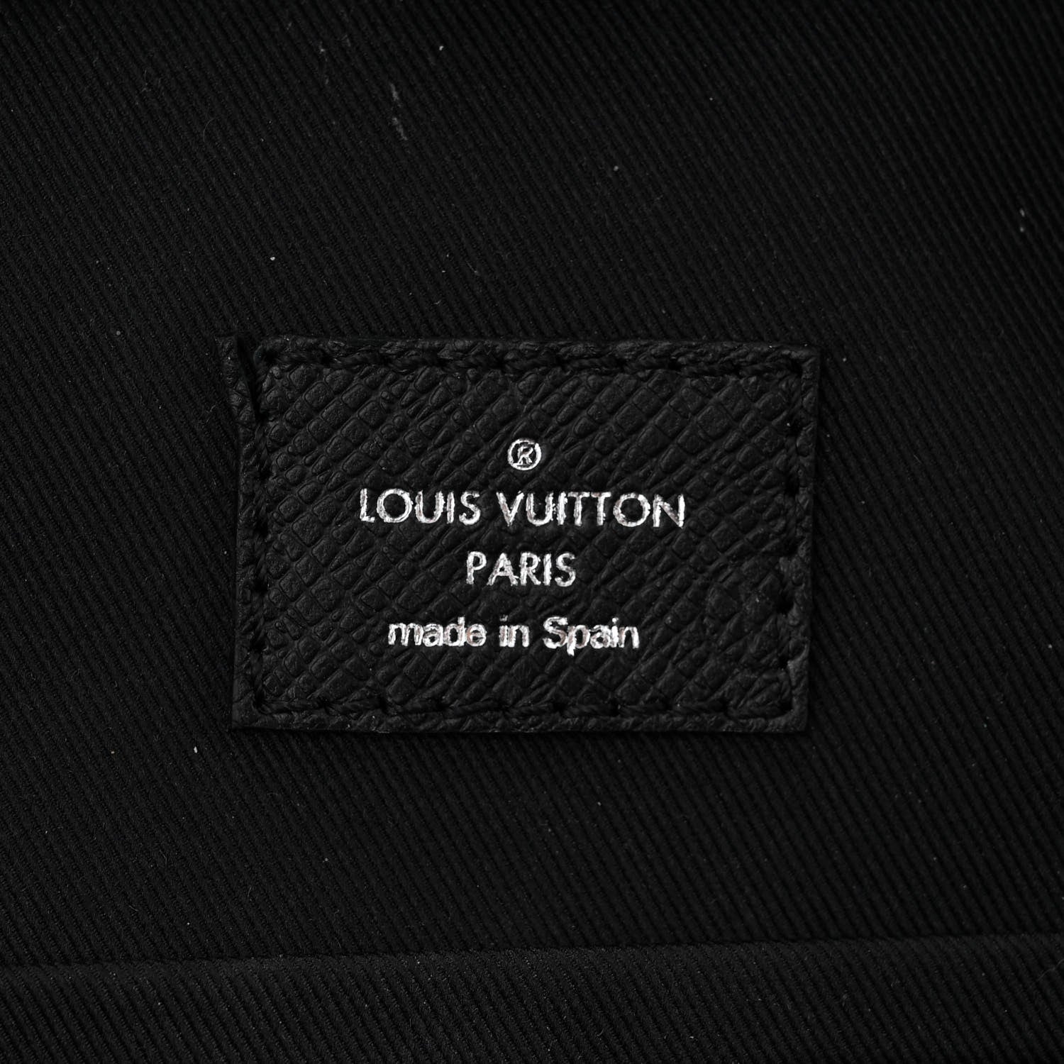 Louis Vuitton Taigarama Outdoor Slingbag Black 6 of 10