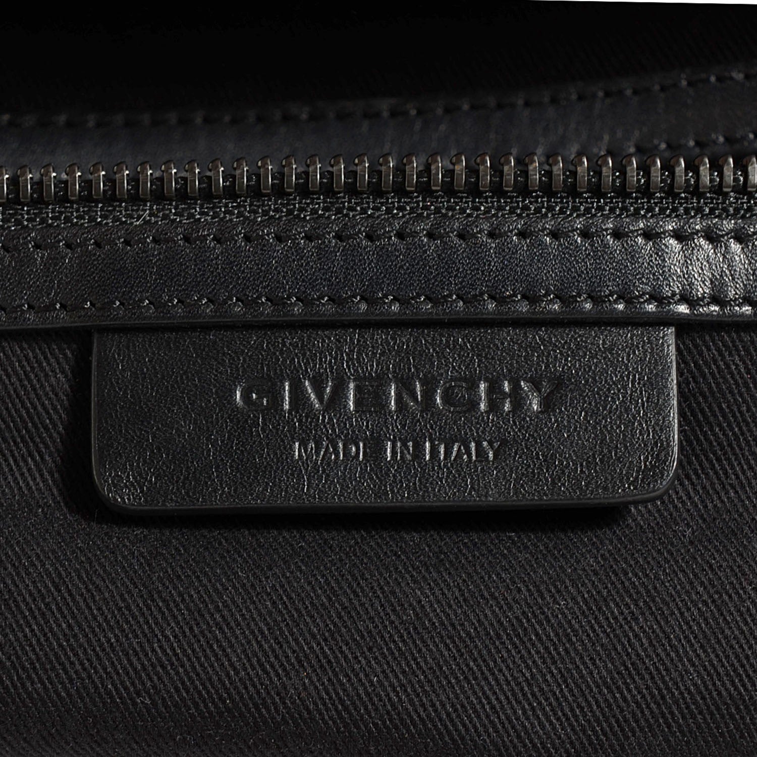 Givenchy Sugar Goatskin Small Antigona Fuchsia 9 of 10