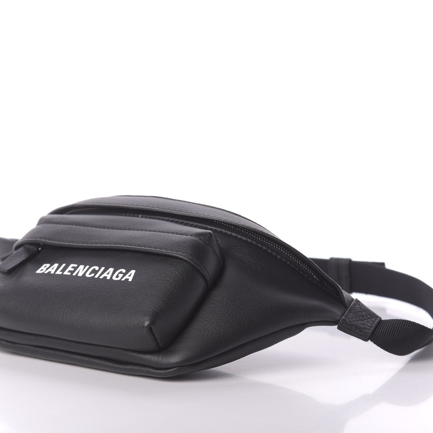 Smooth Calfskin Logo Everyday Beltpack XS Black White