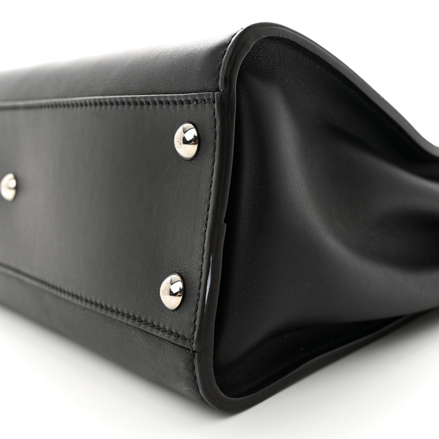 Vitello Seta Nappa Ribbon Medium Peekaboo Iconic Satchel Black Corteccia