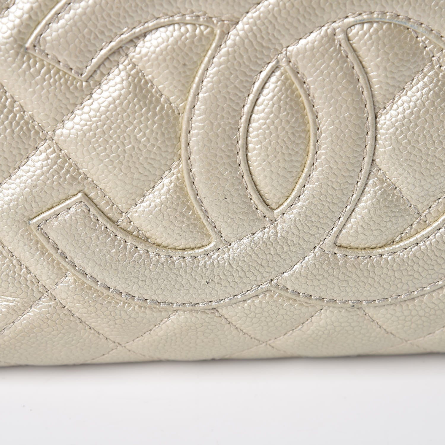 Chanel Metallic Caviar Quilted Petit Shopping Tote PST Pearl 27 of 34
