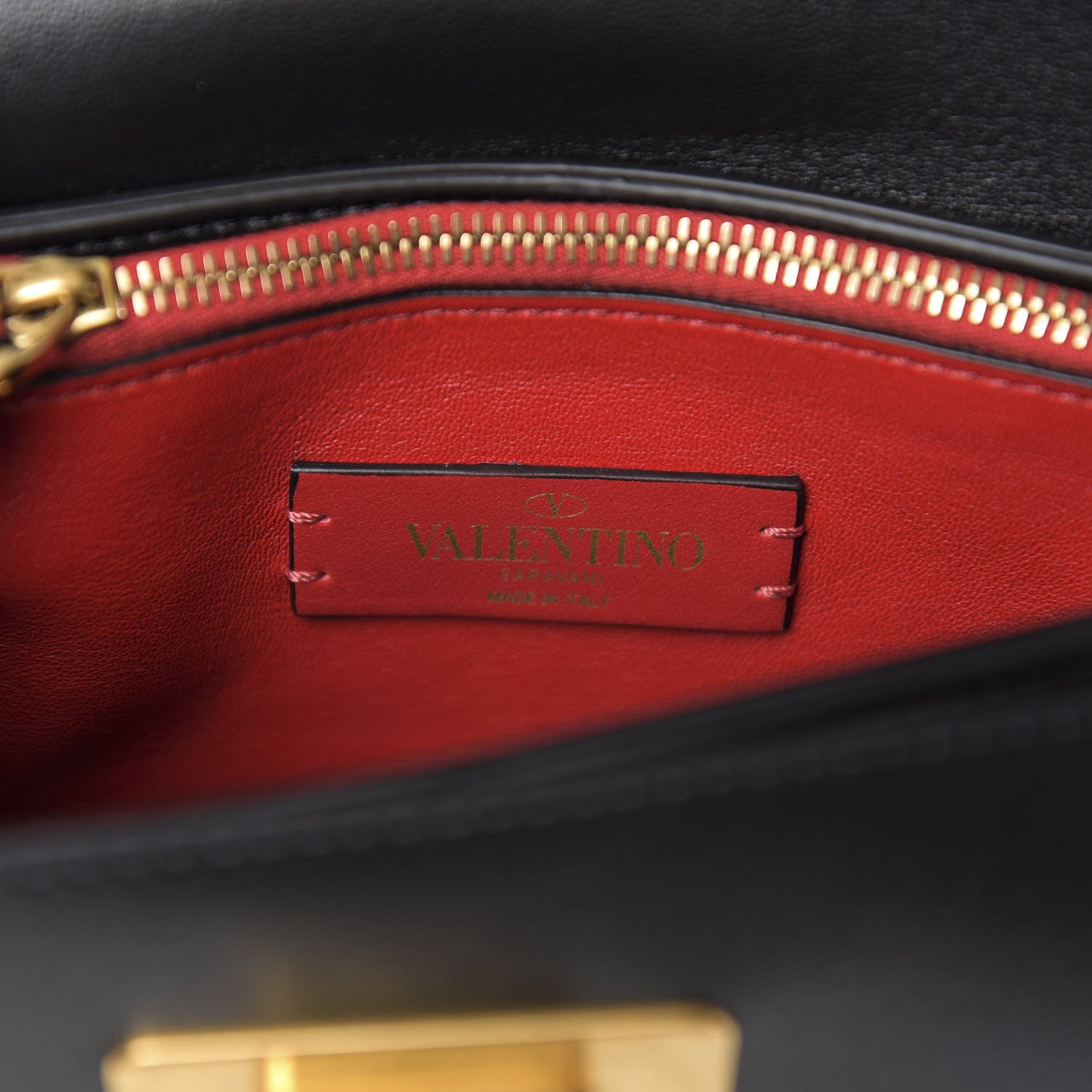 Valentino Garavani Smooth Calfskin Small Vring Shoulder Bag Black 5 of 8