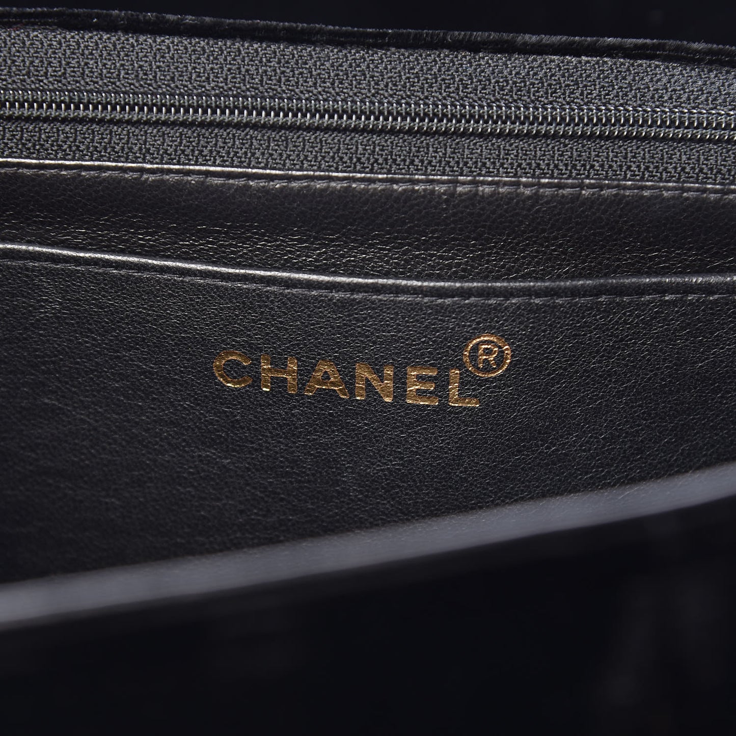 Velvet Vertical Quilted Jumbo Single Flap Black