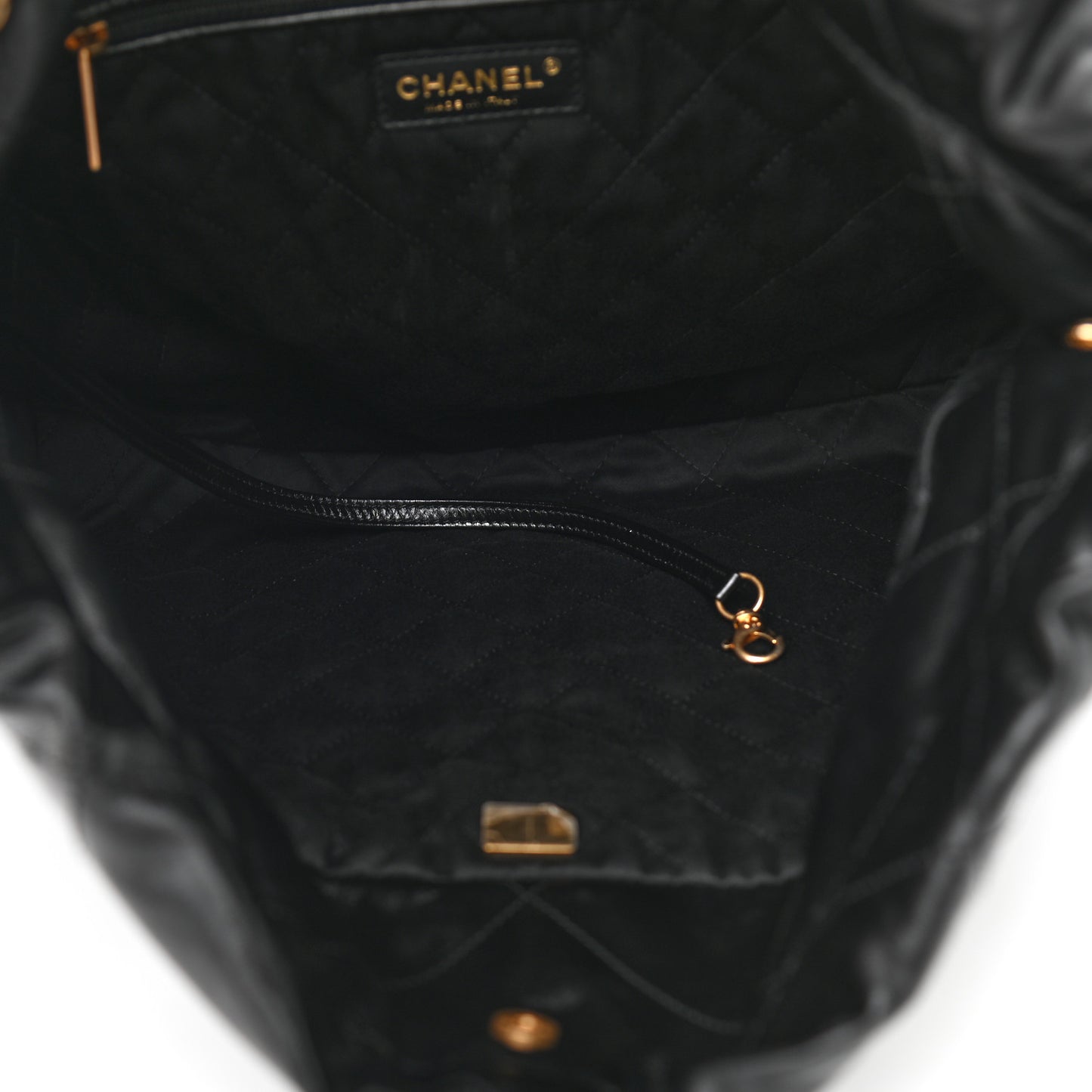 Shiny Calfskin Quilted Chanel 22 Black