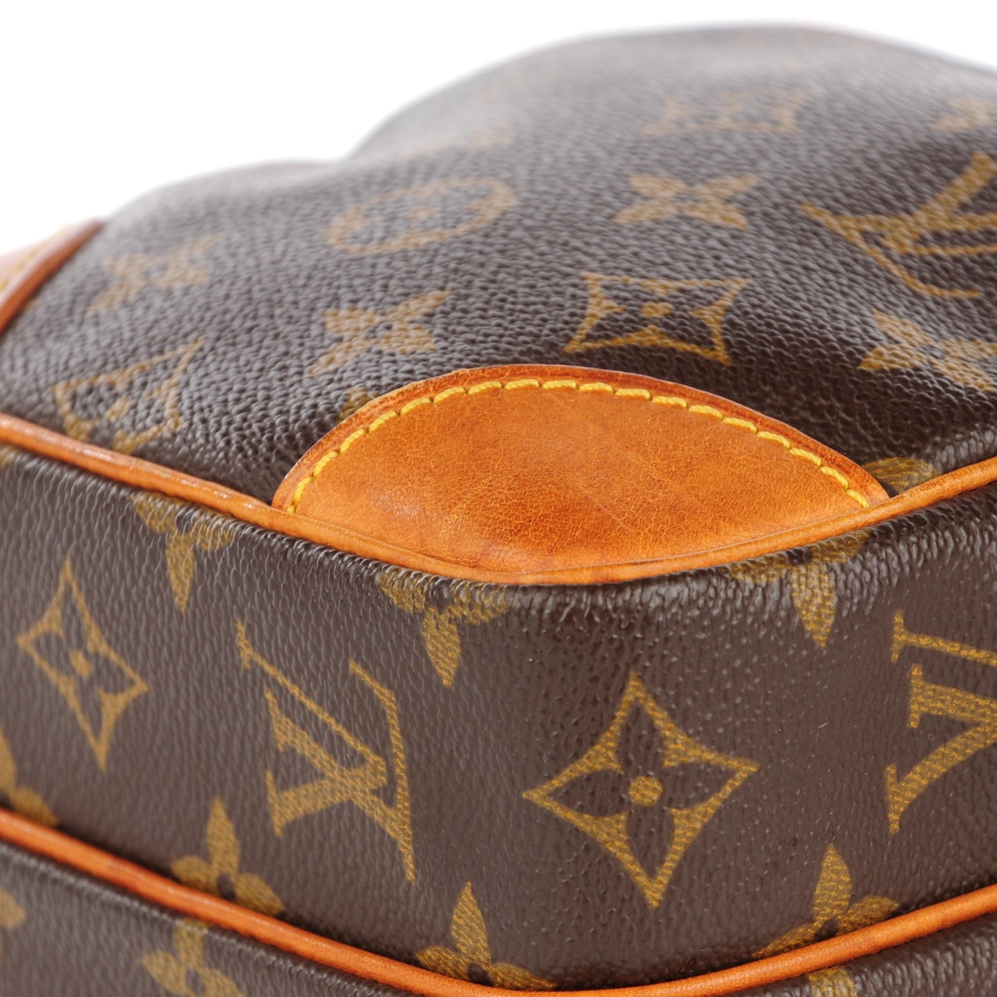 Monogram Amazone