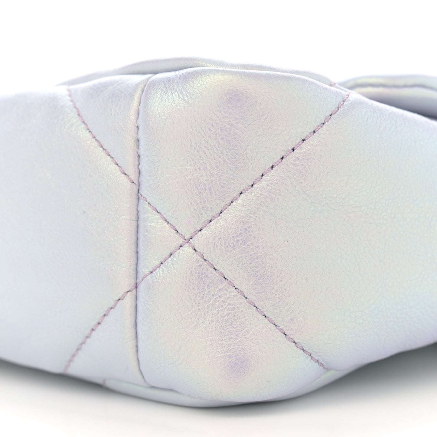 Iridescent Calfskin Quilted Medium Chanel 19 Flap Light Purple