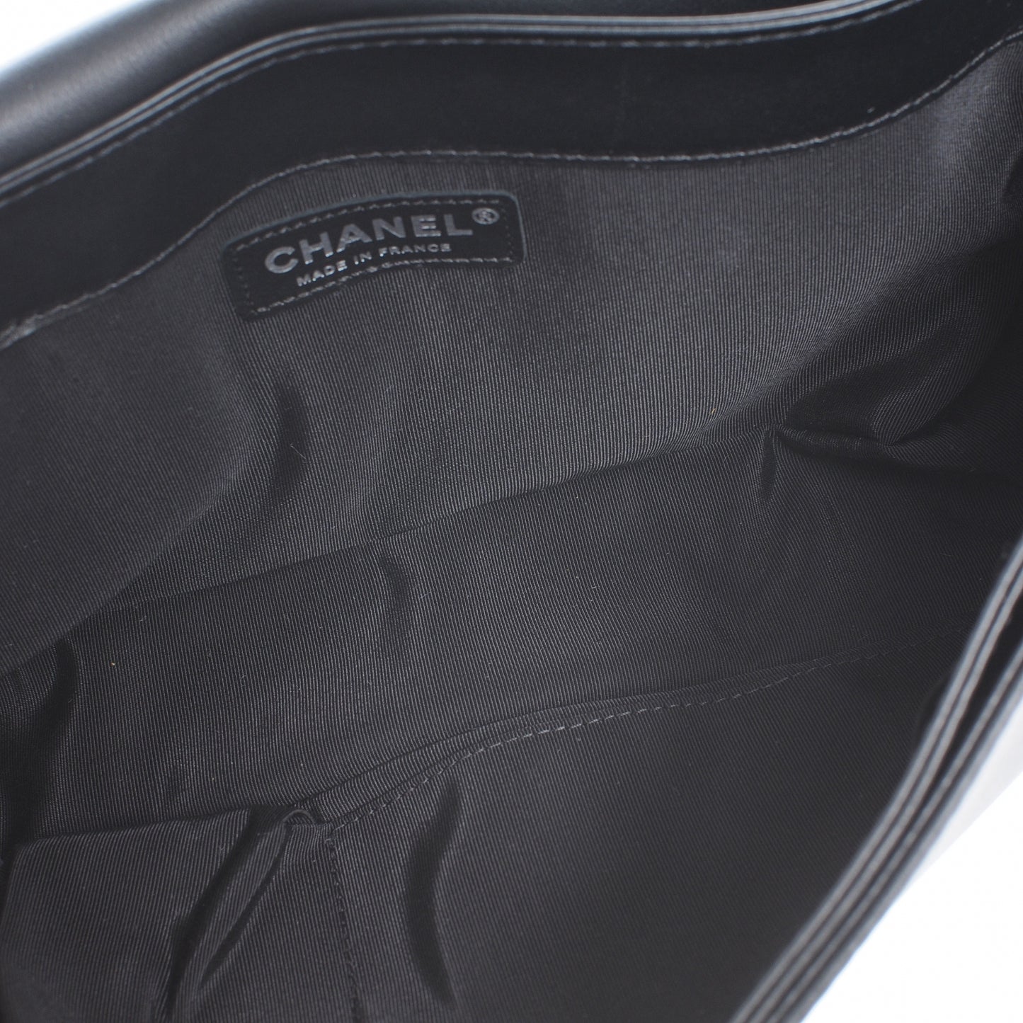 Calfskin Enchained Medium Boy Flap Black