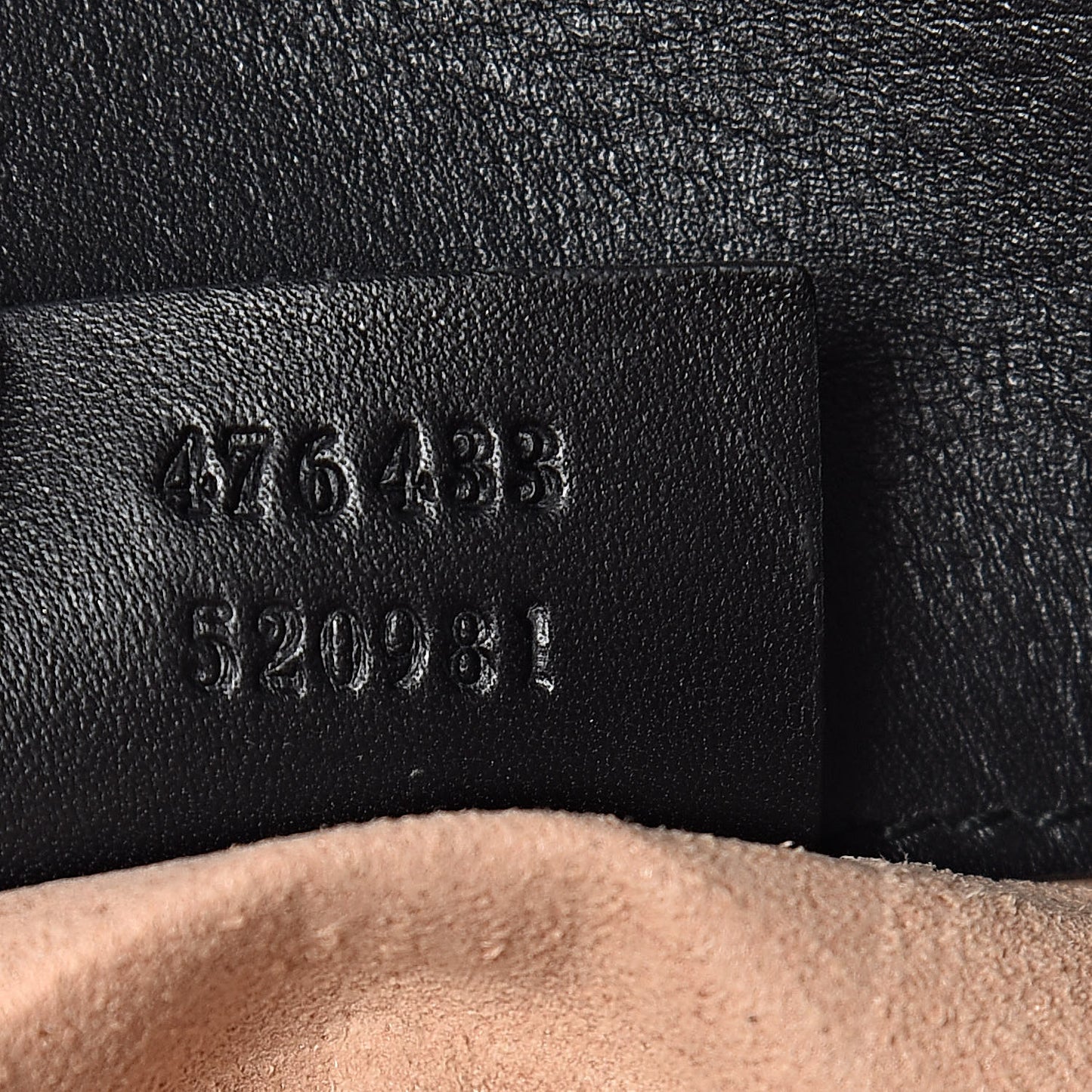 Calfskin Matelasse Super Mini GG Marmont Shoulder Bag Black