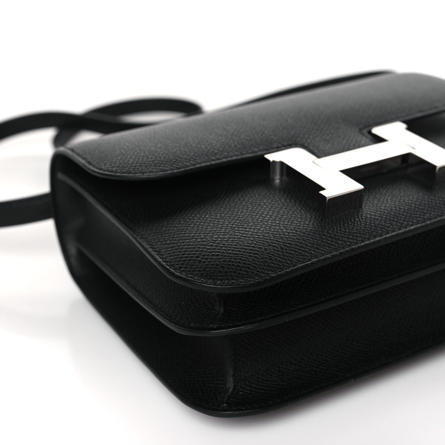 Epsom Constance 18 Black