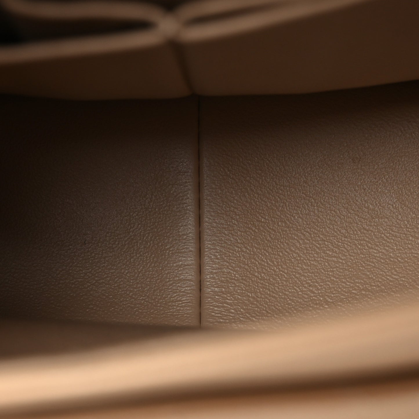 Cavia Quilted Jumbo Double Flap Beige