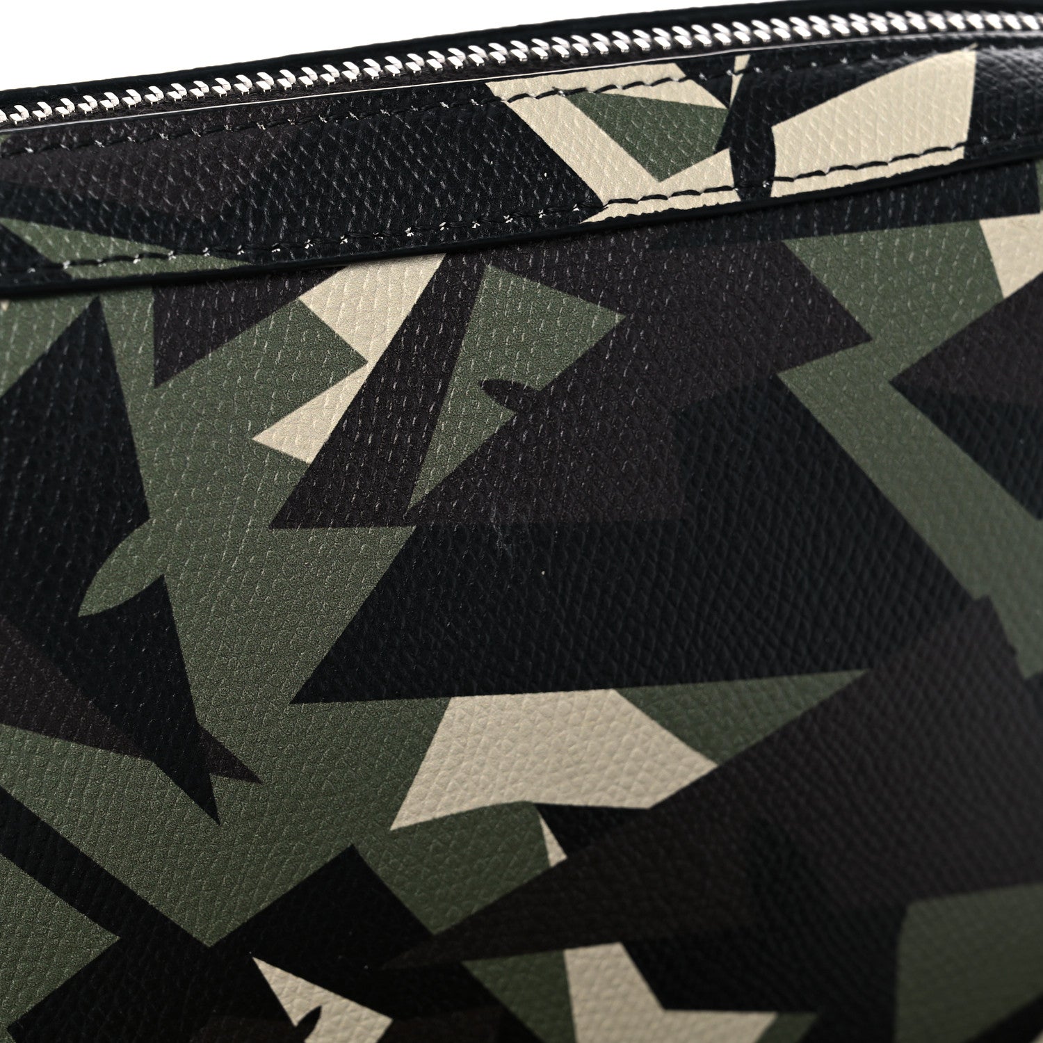 Fendi Textured Calfskin Bugs Camouflage Medium Camera Case Multicolor Military 13 of 13