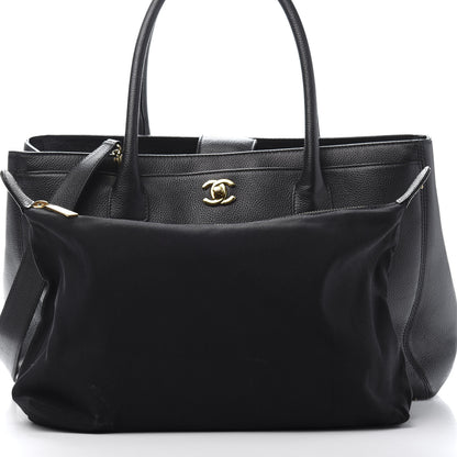 Chanel Calfskin Cerf Executive Shopper Tote Black 11 of 15