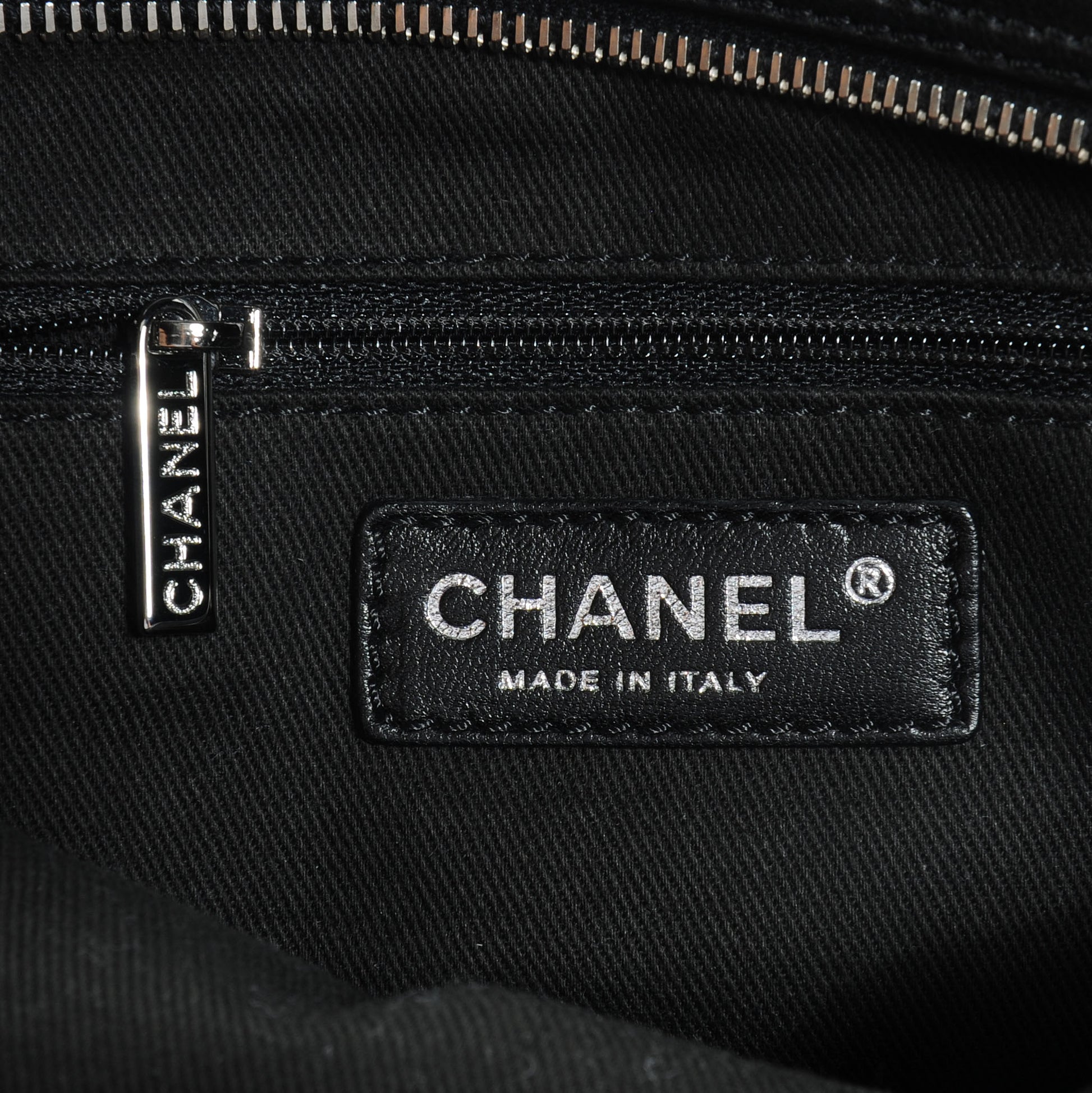 Chanel Calfskin Small Diamond Stitch Tote Black 6 of 8