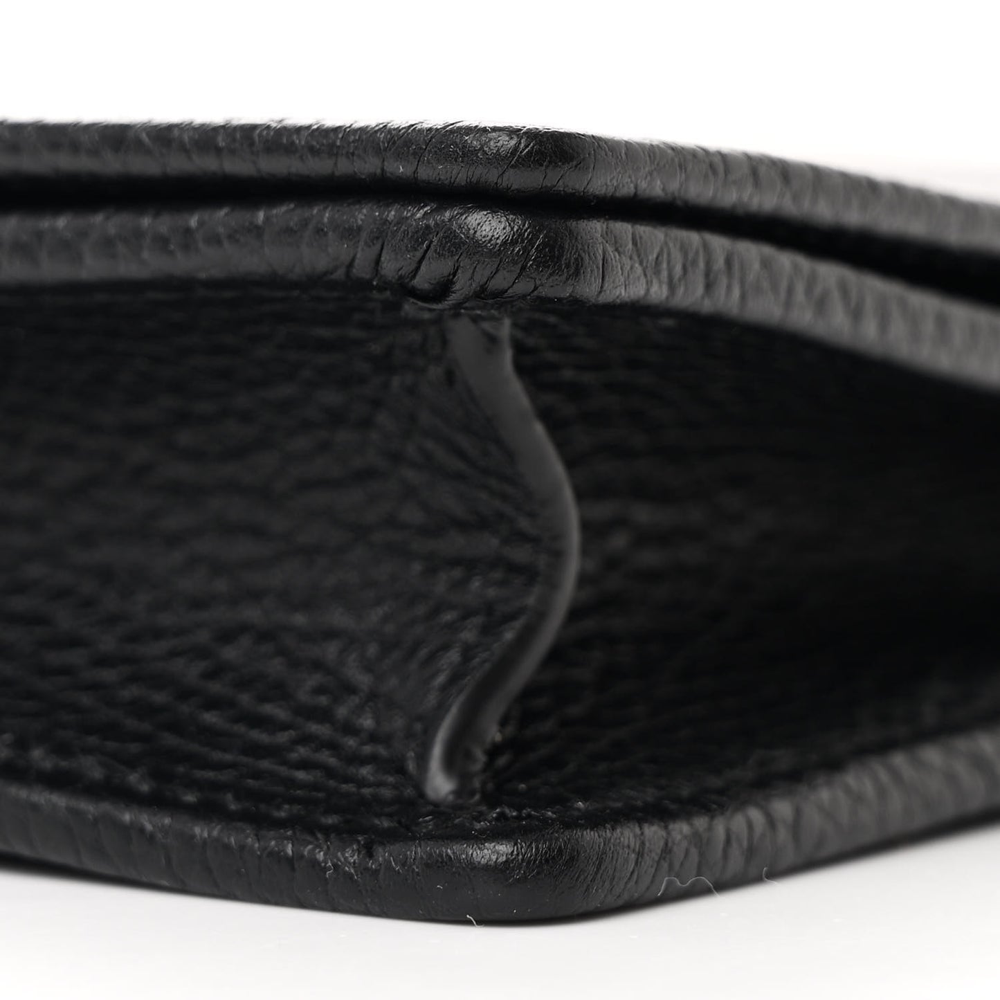 Pebbled Calfskin Soho Wallet On Chain Black