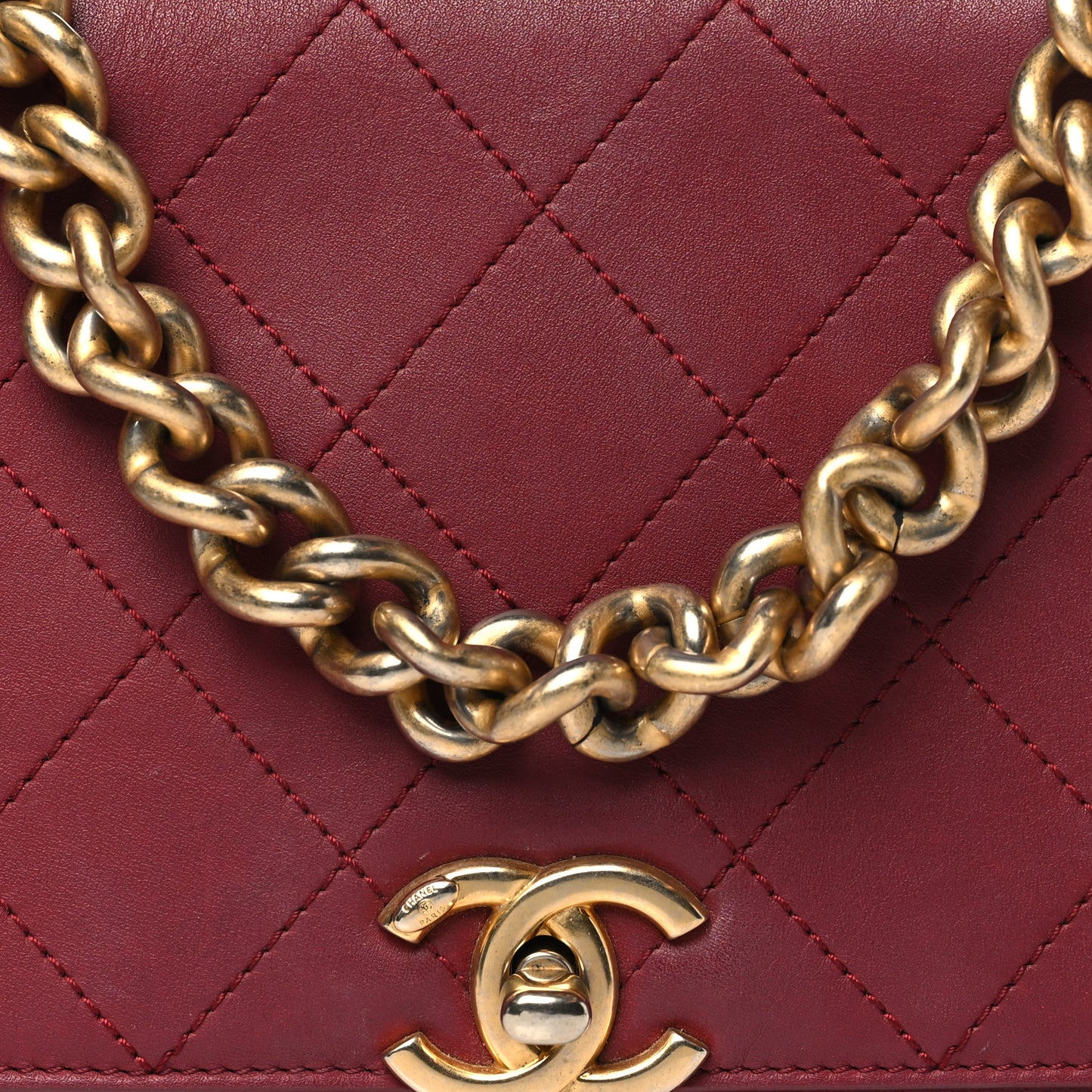 Calfskin Stitched Flap Red