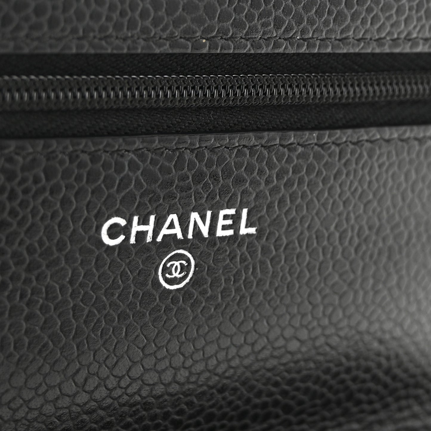 Caviar Quilted Wallet on Chain WOC Black