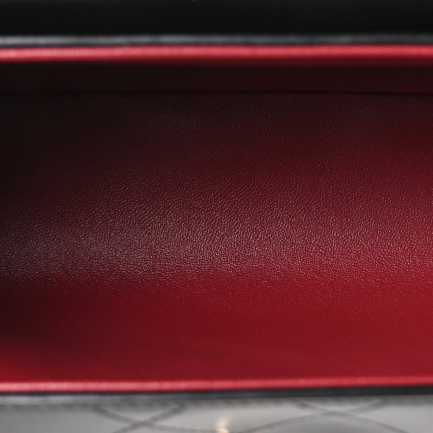 Lambskin Quilted Turn Around Clutch With Chain Black