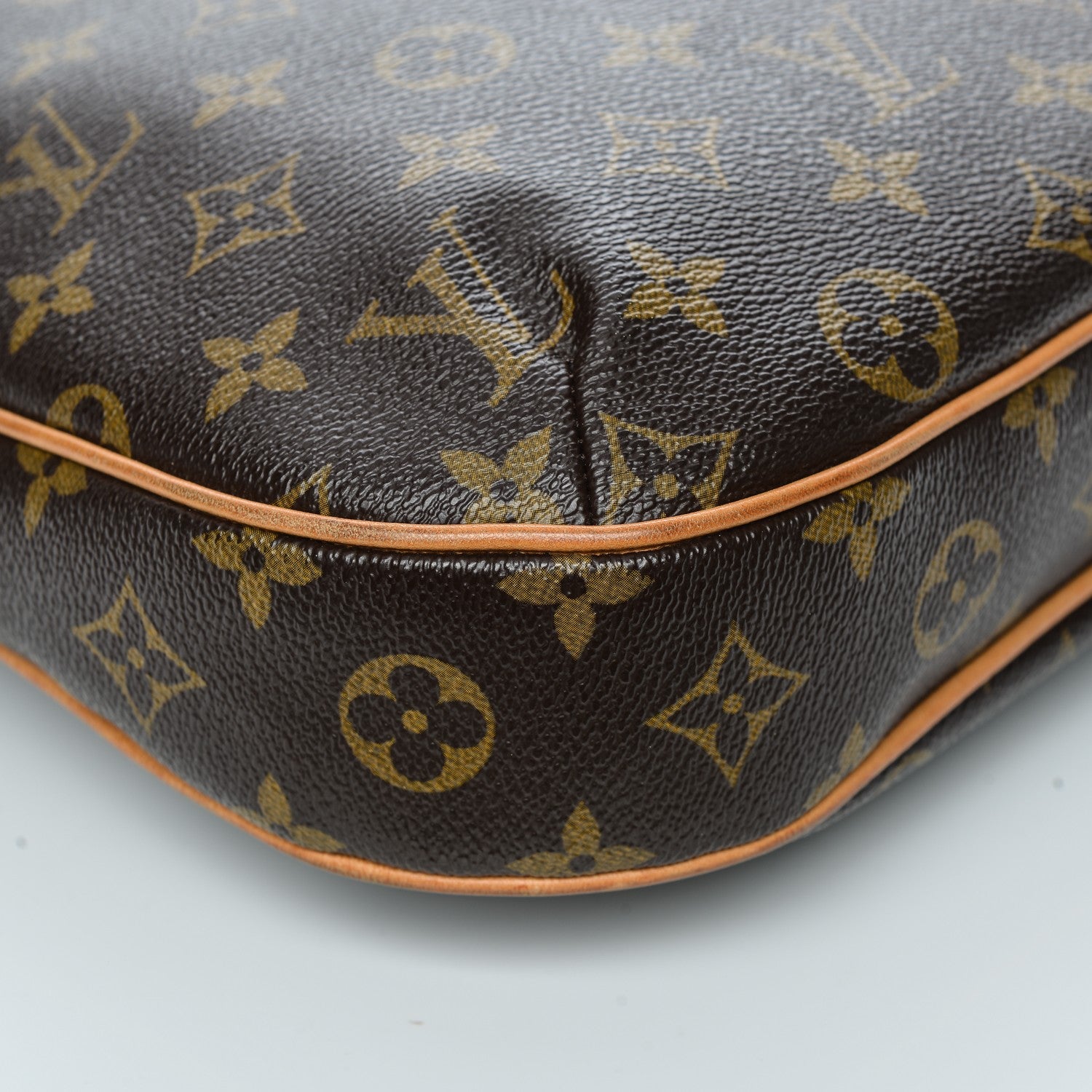 Louis Vuitton Monogram Odeon MM 10 of 15