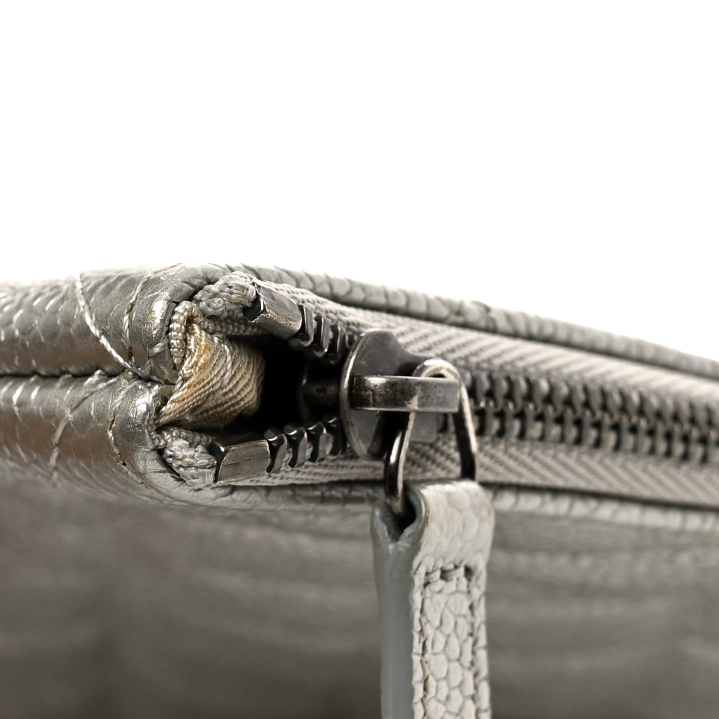 Metallic Caviar Quilted Medium Cosmetic Case
