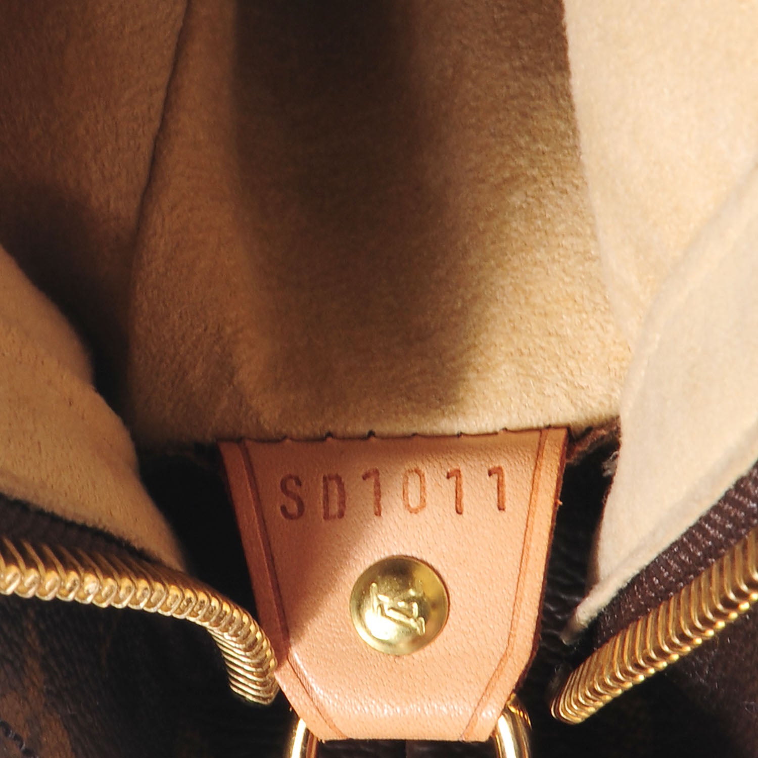 Louis Vuitton Monogram Looping GM 6 of 7
