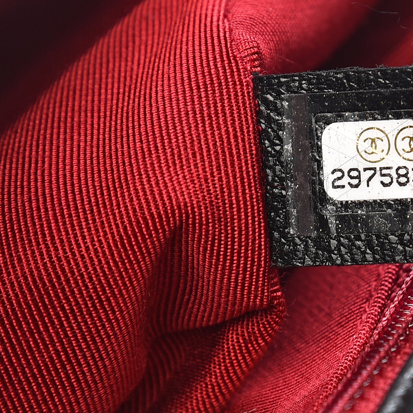 Goatskin Quilted Medium 19 Flap Black