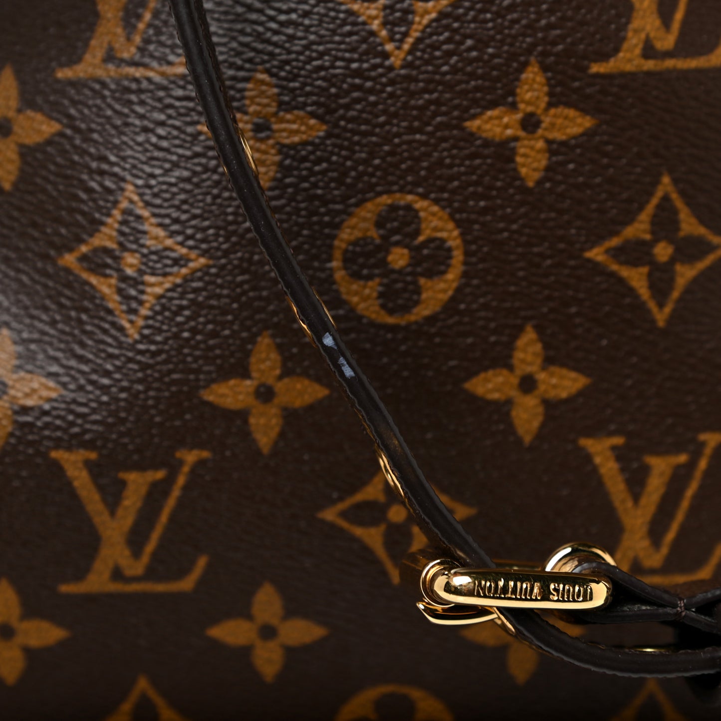 Monogram Metis
