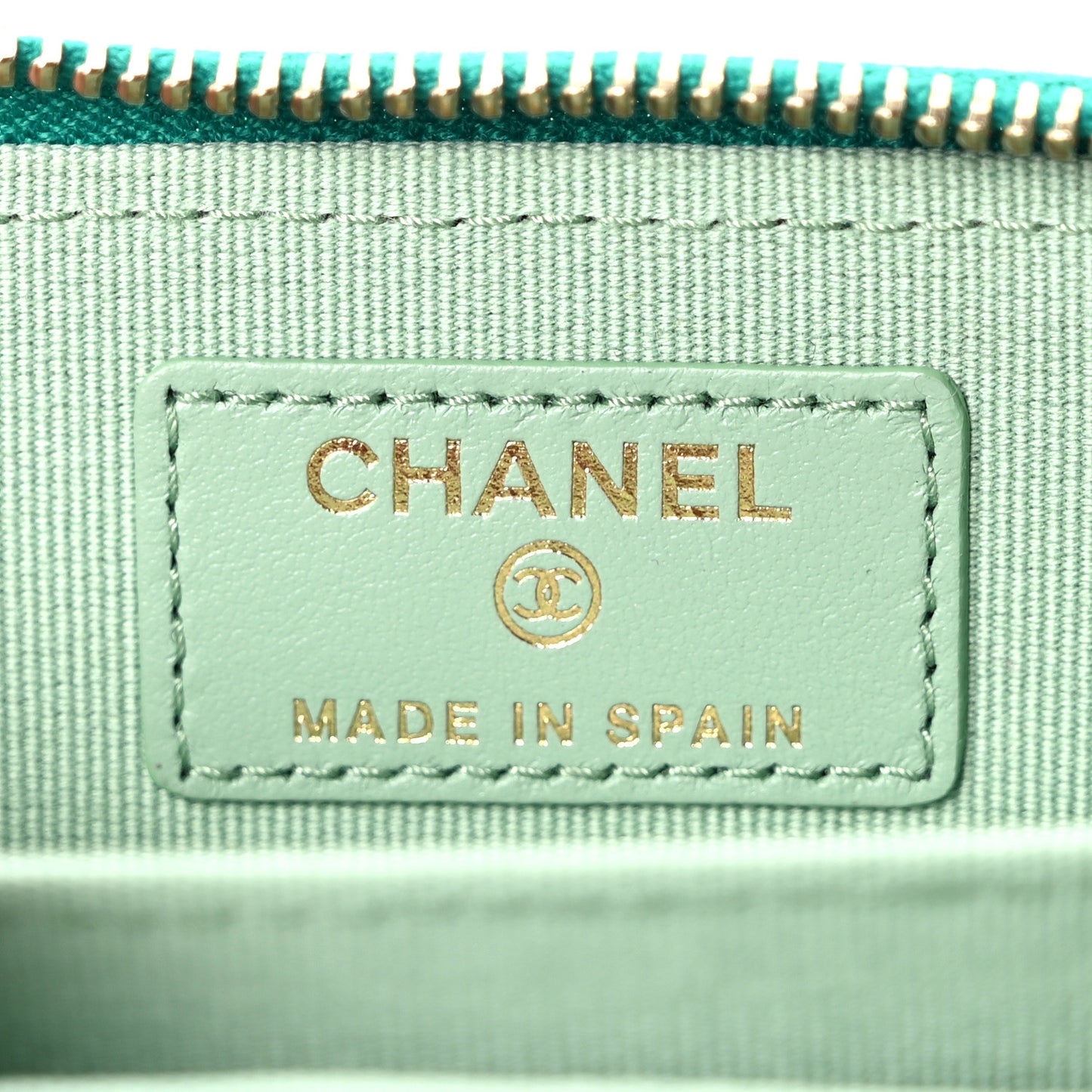 Caviar Quilted Perforated CC Zip Coin Purse Green