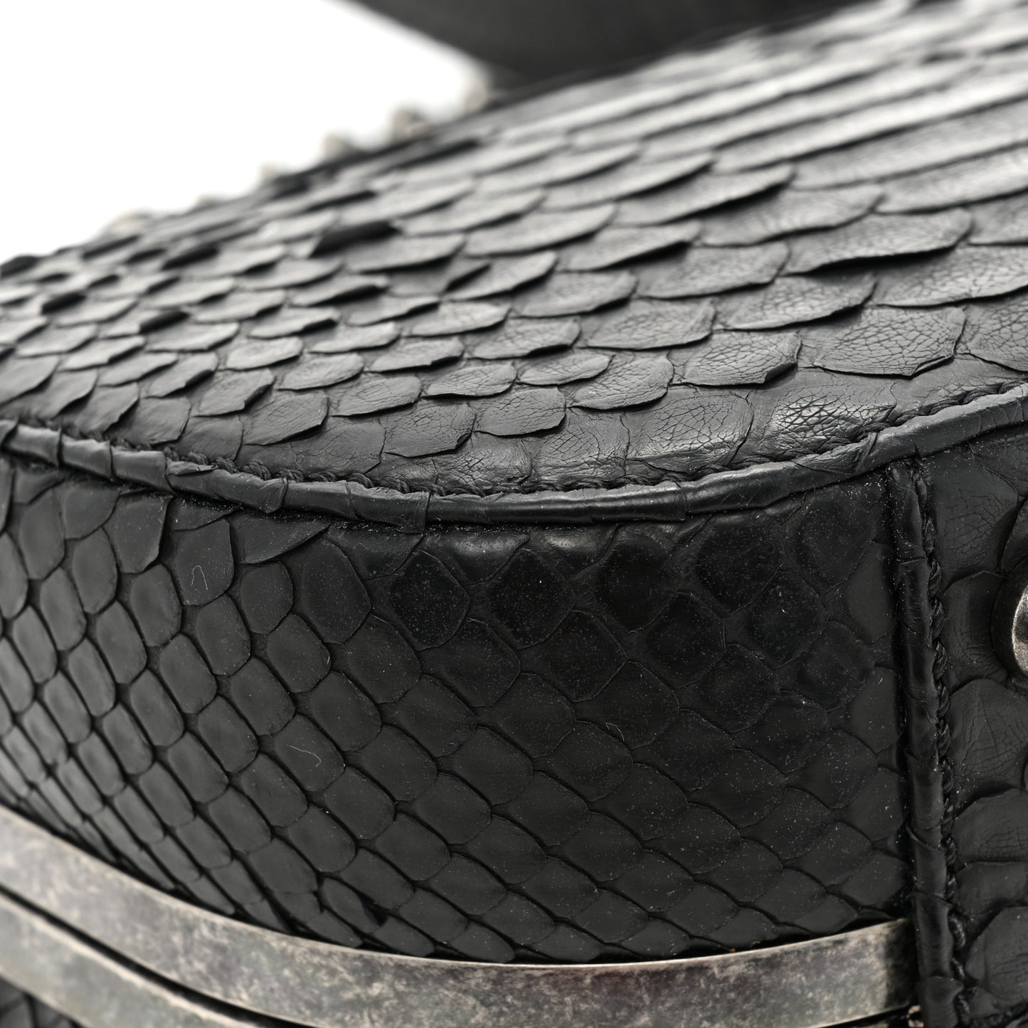 Snakeskin Box Kisslock Crosssbody Black