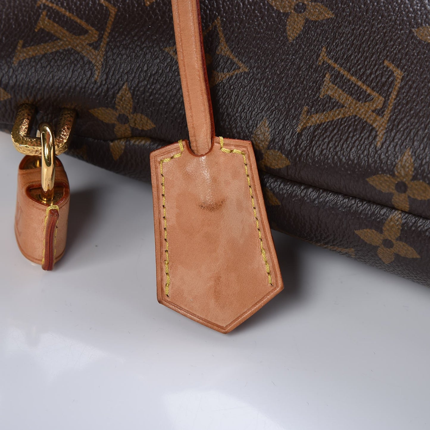 Monogram Lockit Chain MM