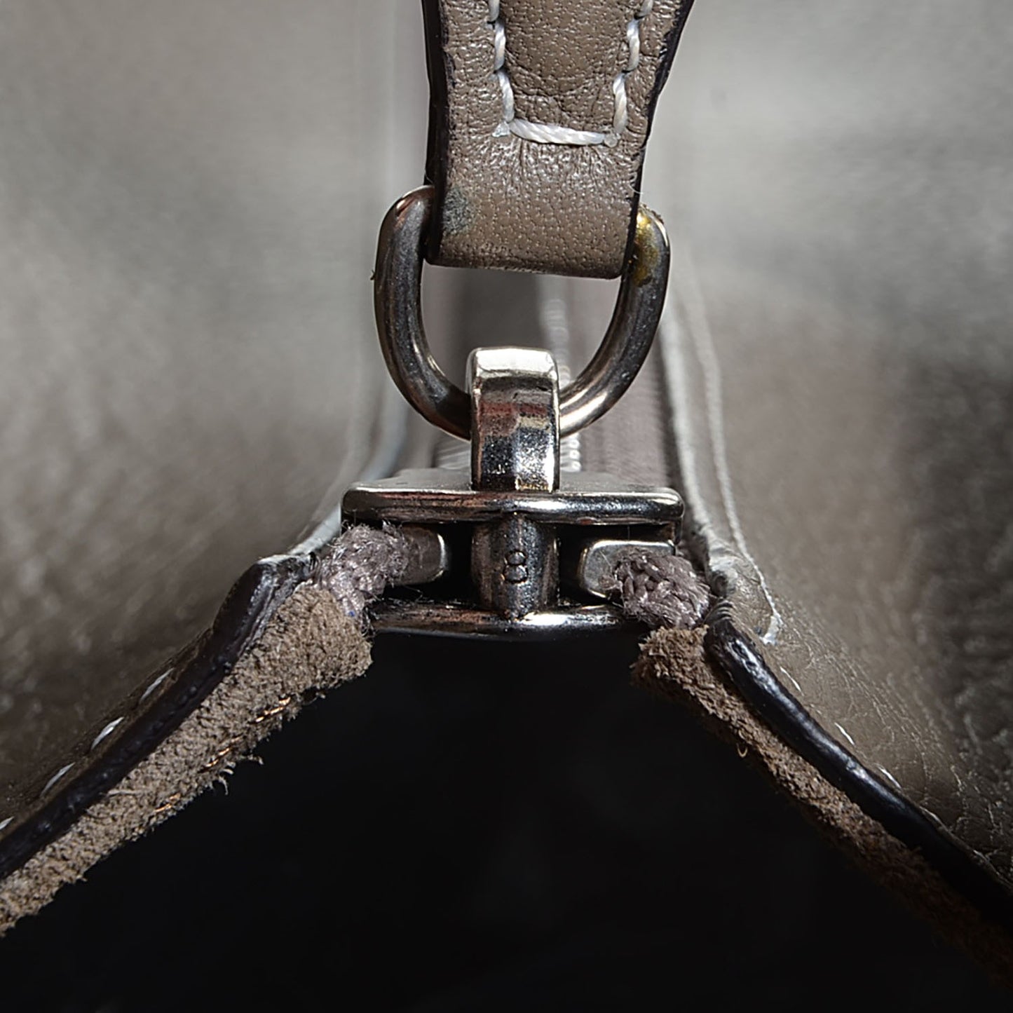 Drummed Calfskin Mini Luggage Souris