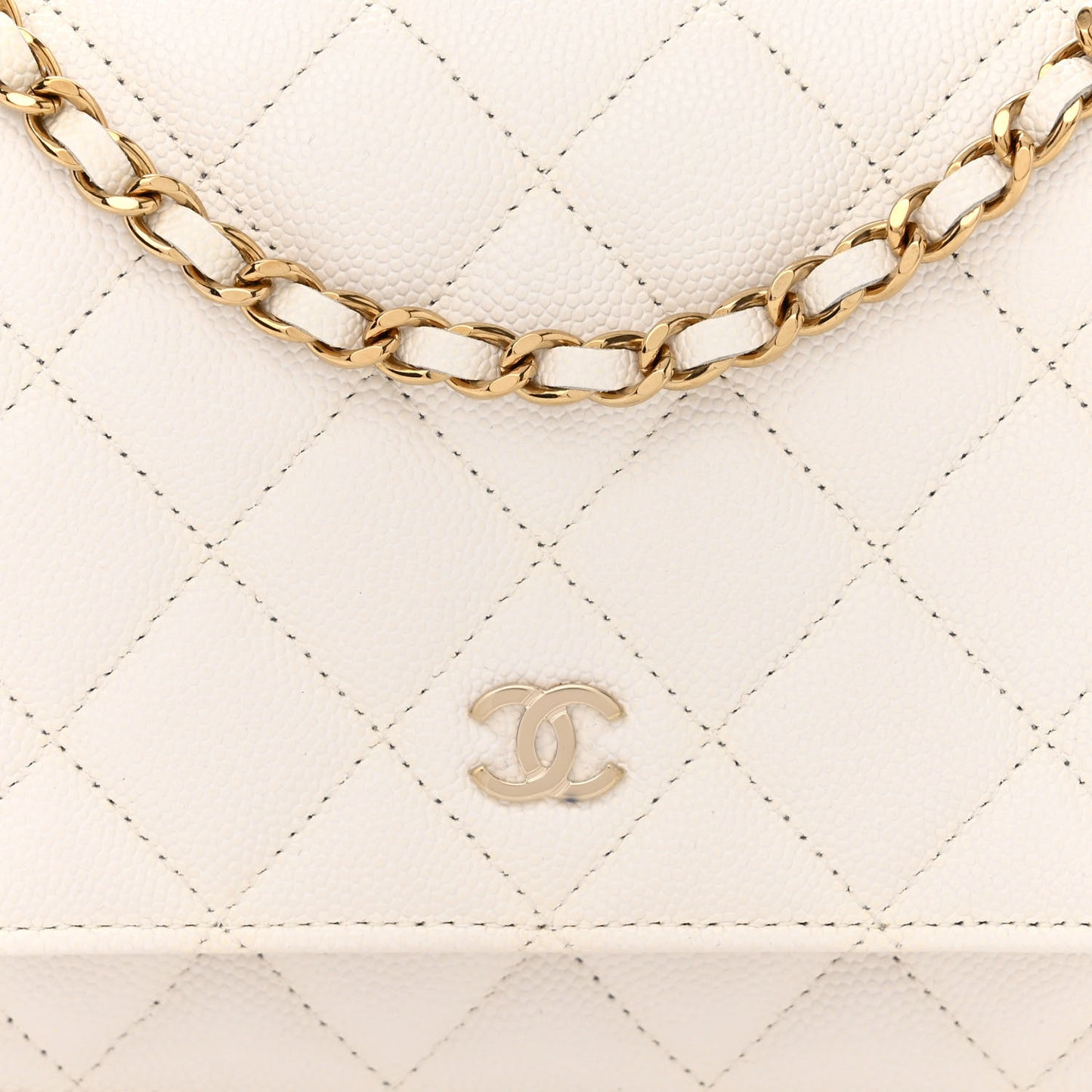 Caviar Quilted Wallet On Chain WOC White