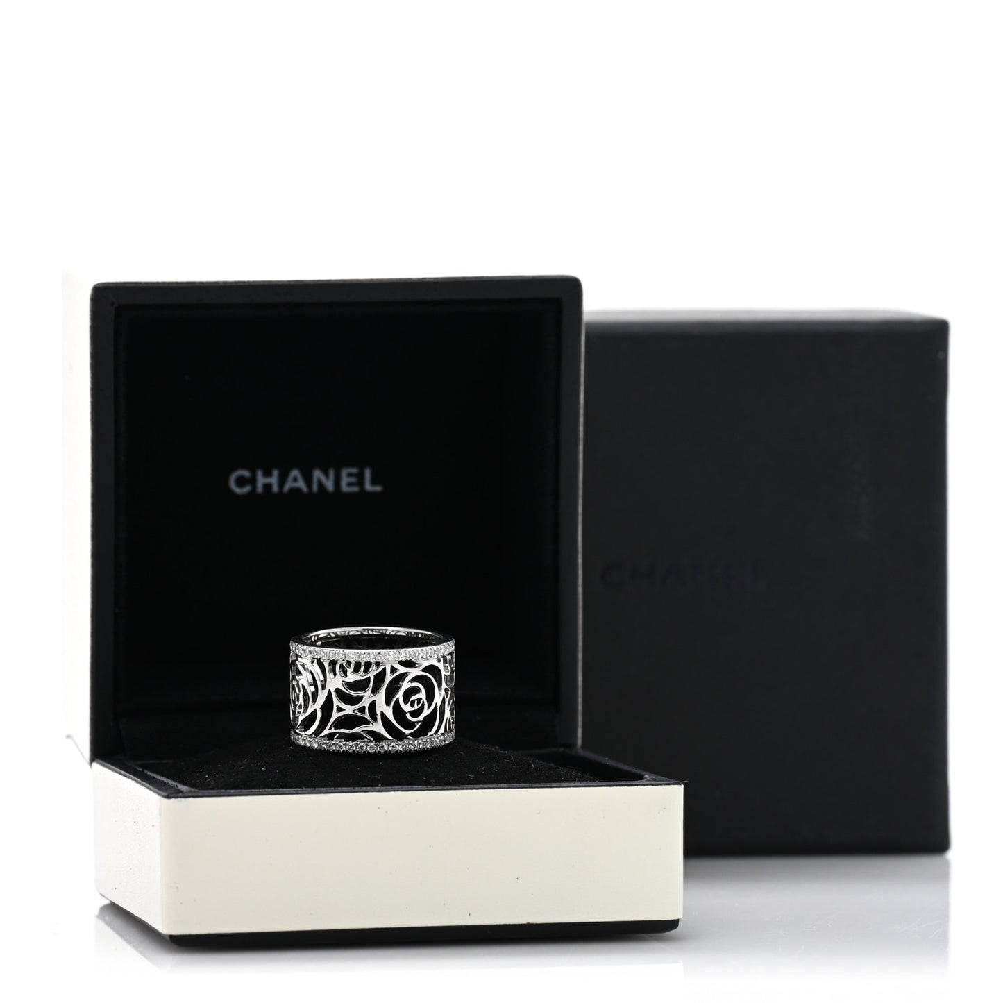 18K White Gold Diamond Camellia Ajoure Band Ring 51 5.75