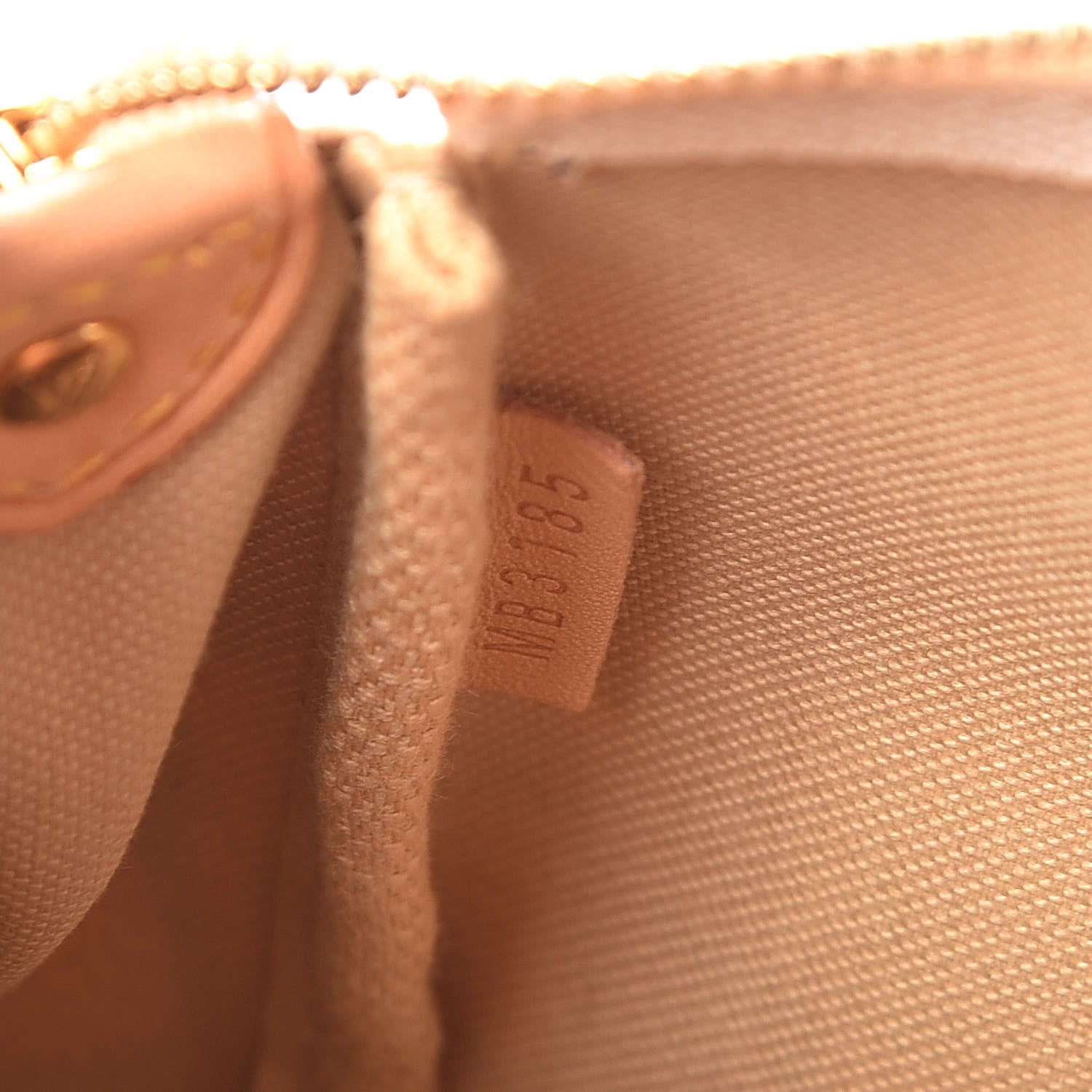 Louis Vuitton Damier Azur Eva Clutch 8 of 9