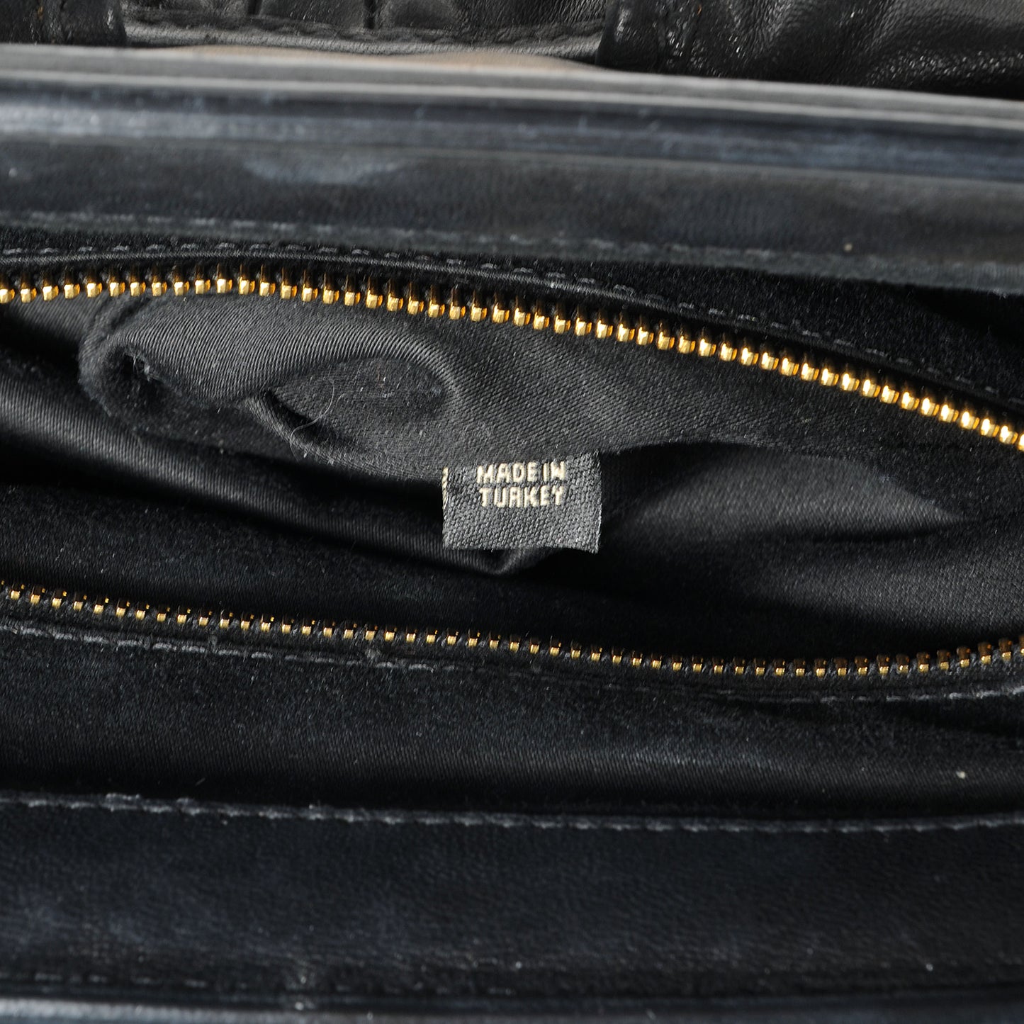 Leather Matelasse Coffer Frame Tote Black