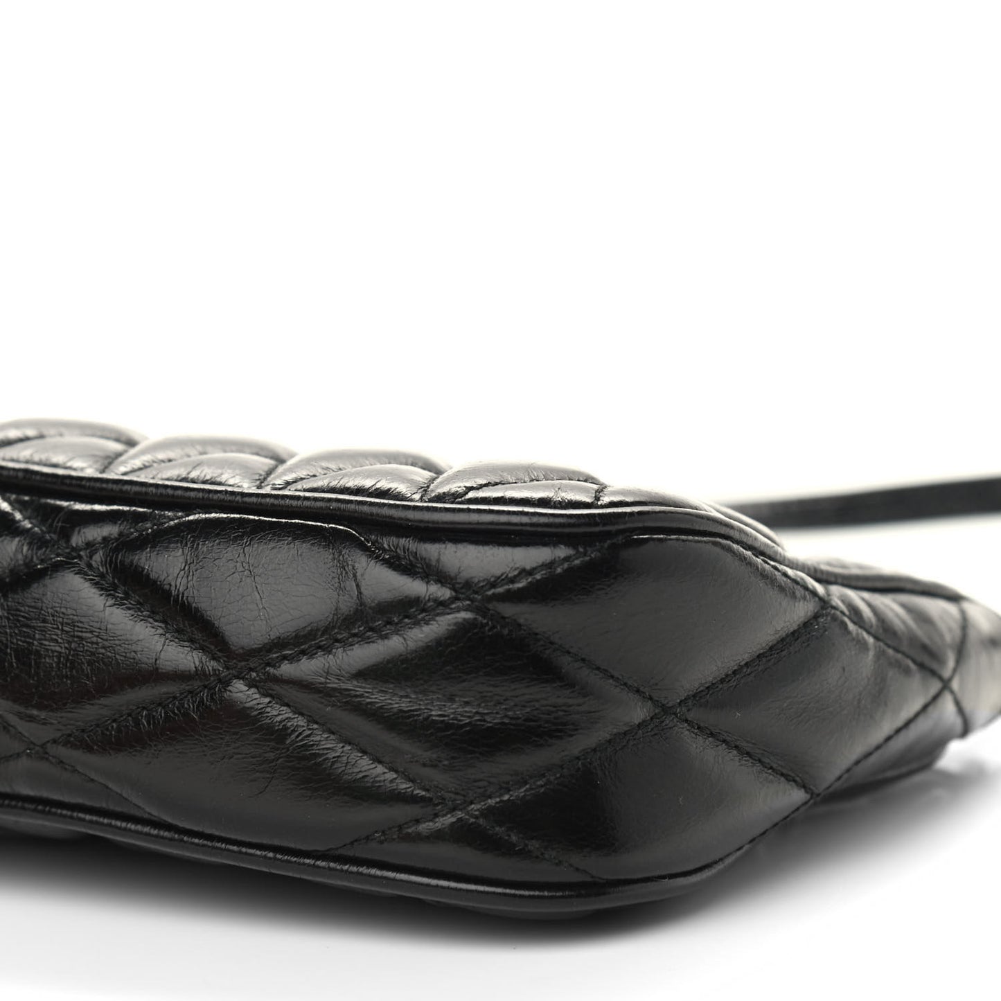Vitello Shine Quilted Pochette Black