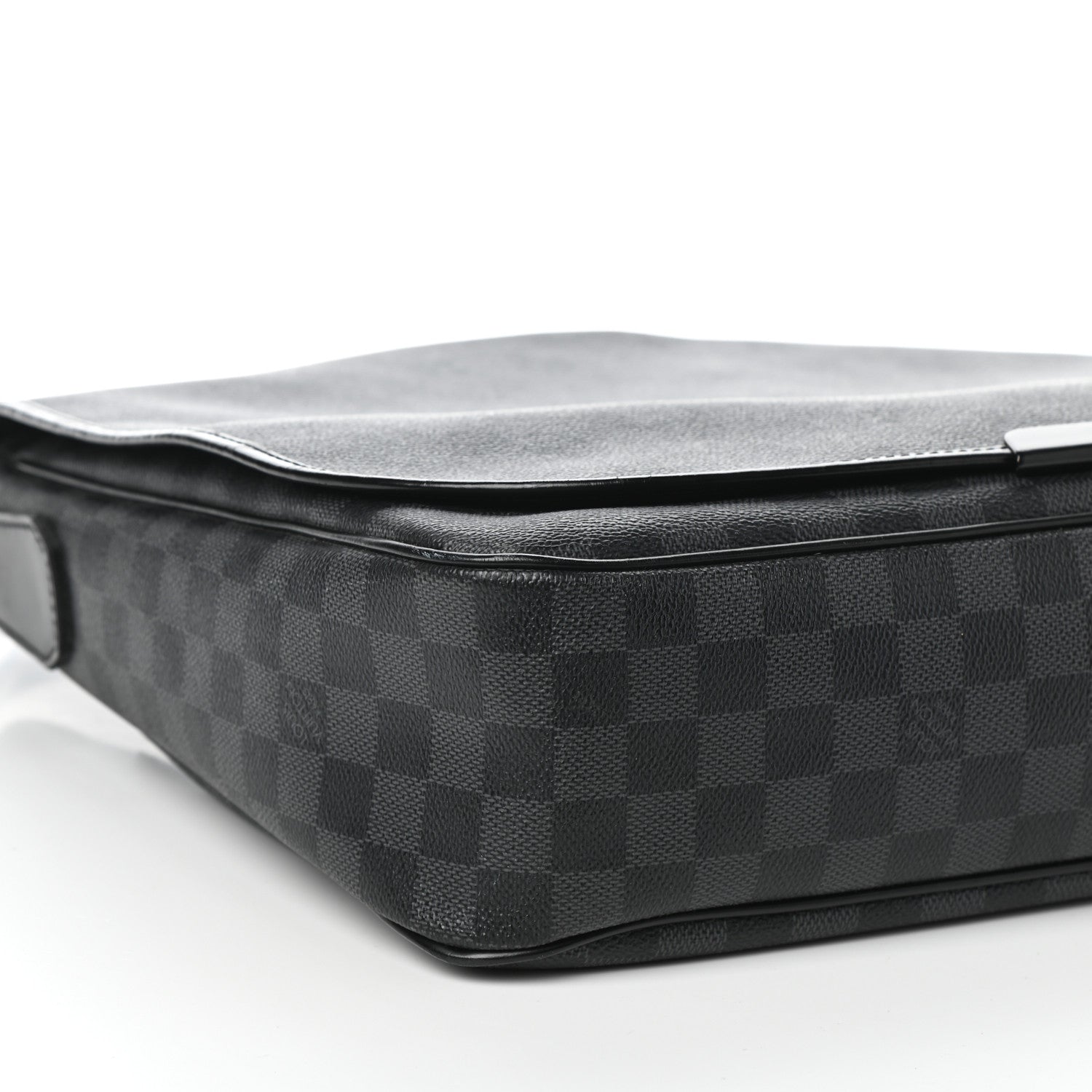 Louis Vuitton Damier Graphite Daniel MM 8 of 9