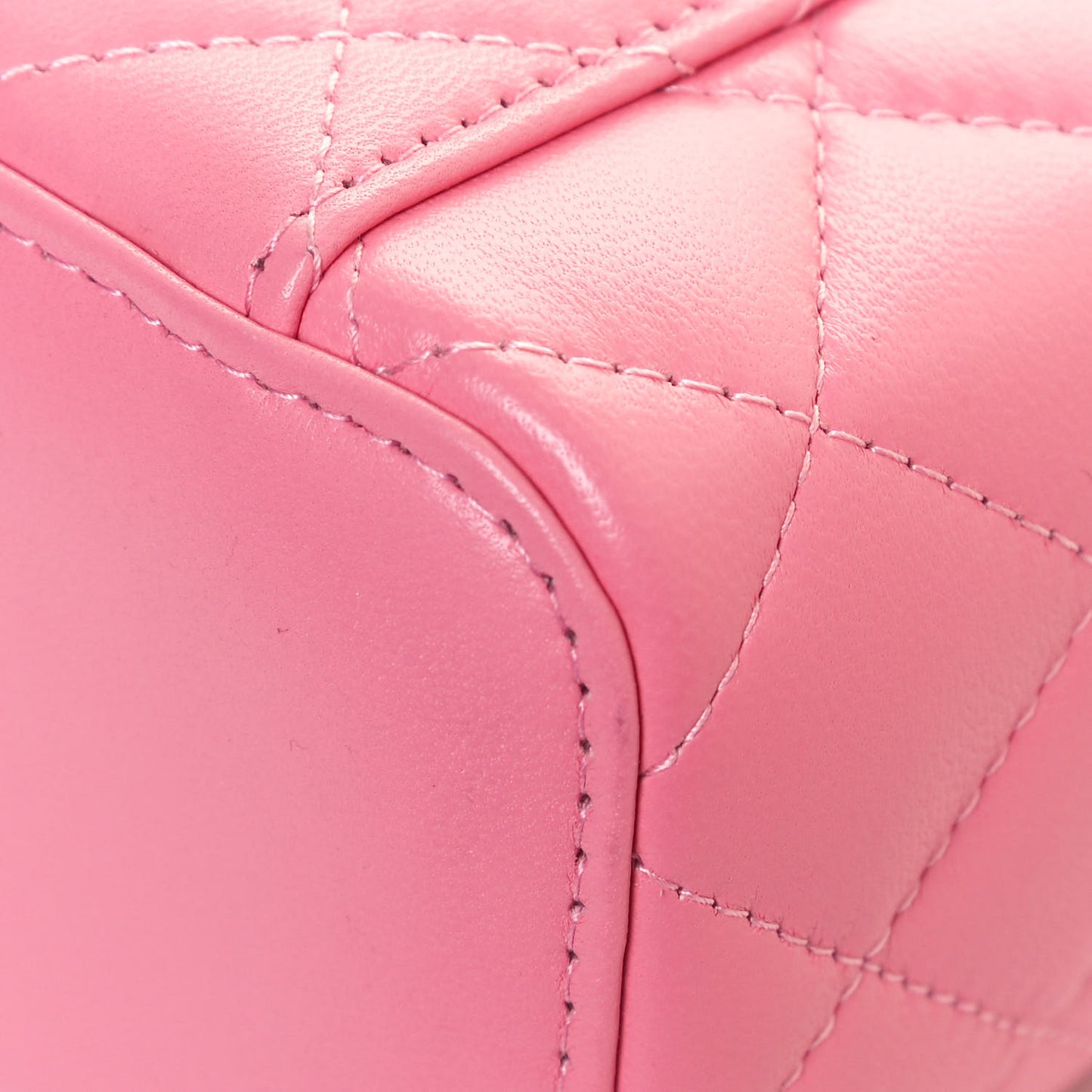 Lambskin Quilted Trendy Mini Vanity Case With Chain Pale Pink