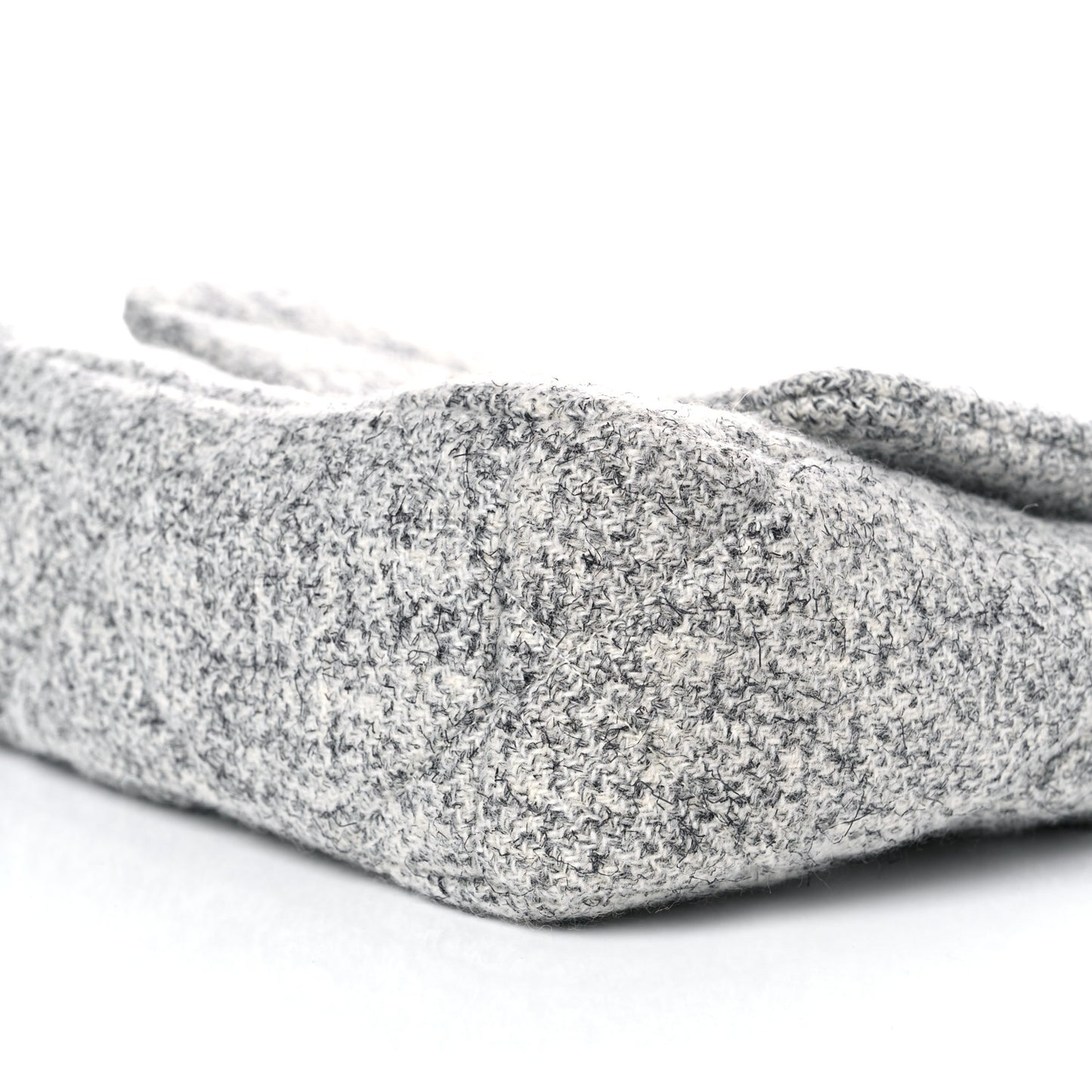 Tweed Quilted Medium Chanel 19 Flap Grey Ecru