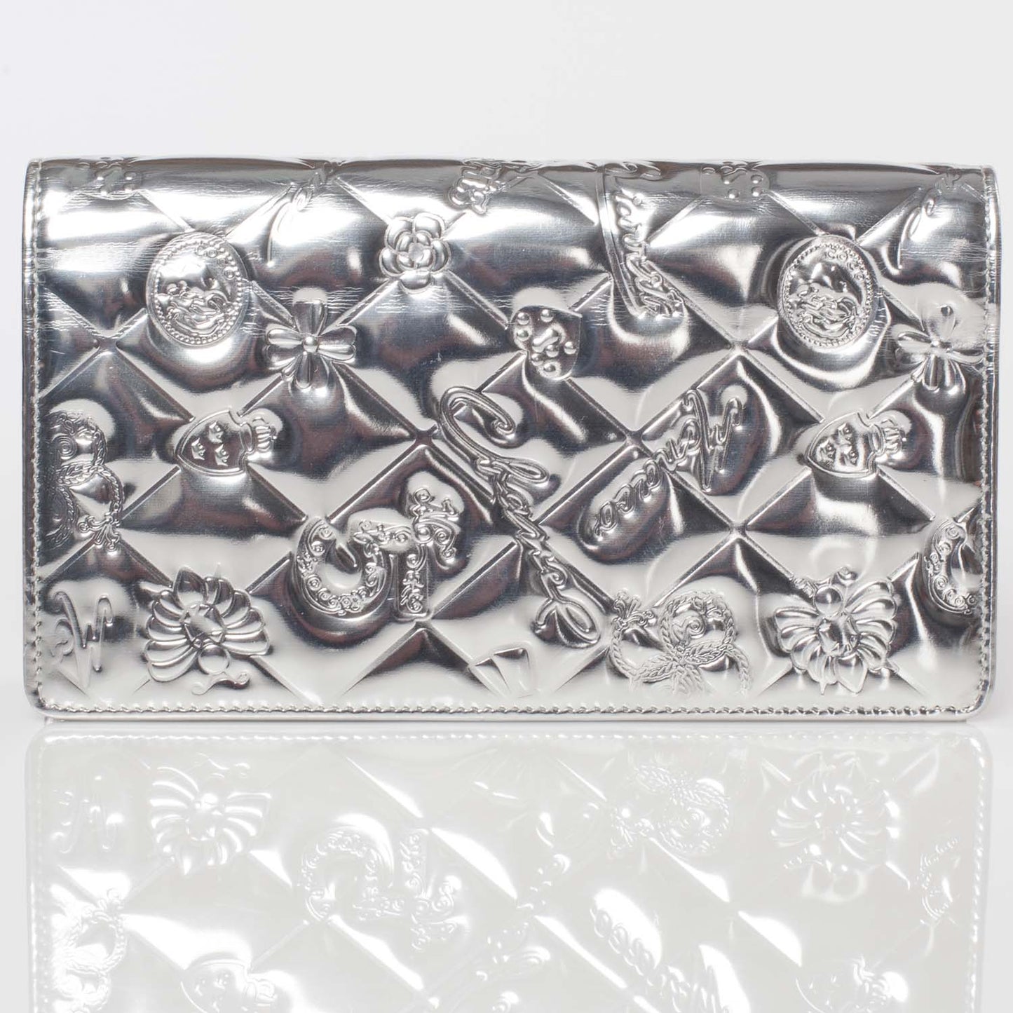 Patent Calfskin Lucky Symbols Yen Wallet Silver