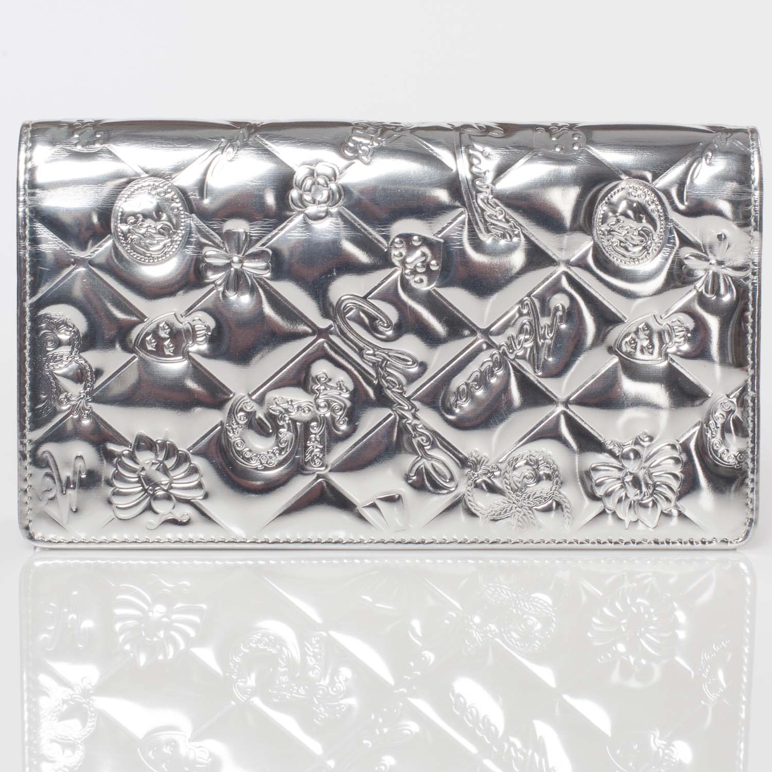 Chanel Patent Calfskin Lucky Symbols Yen Wallet Silver 1 of 8