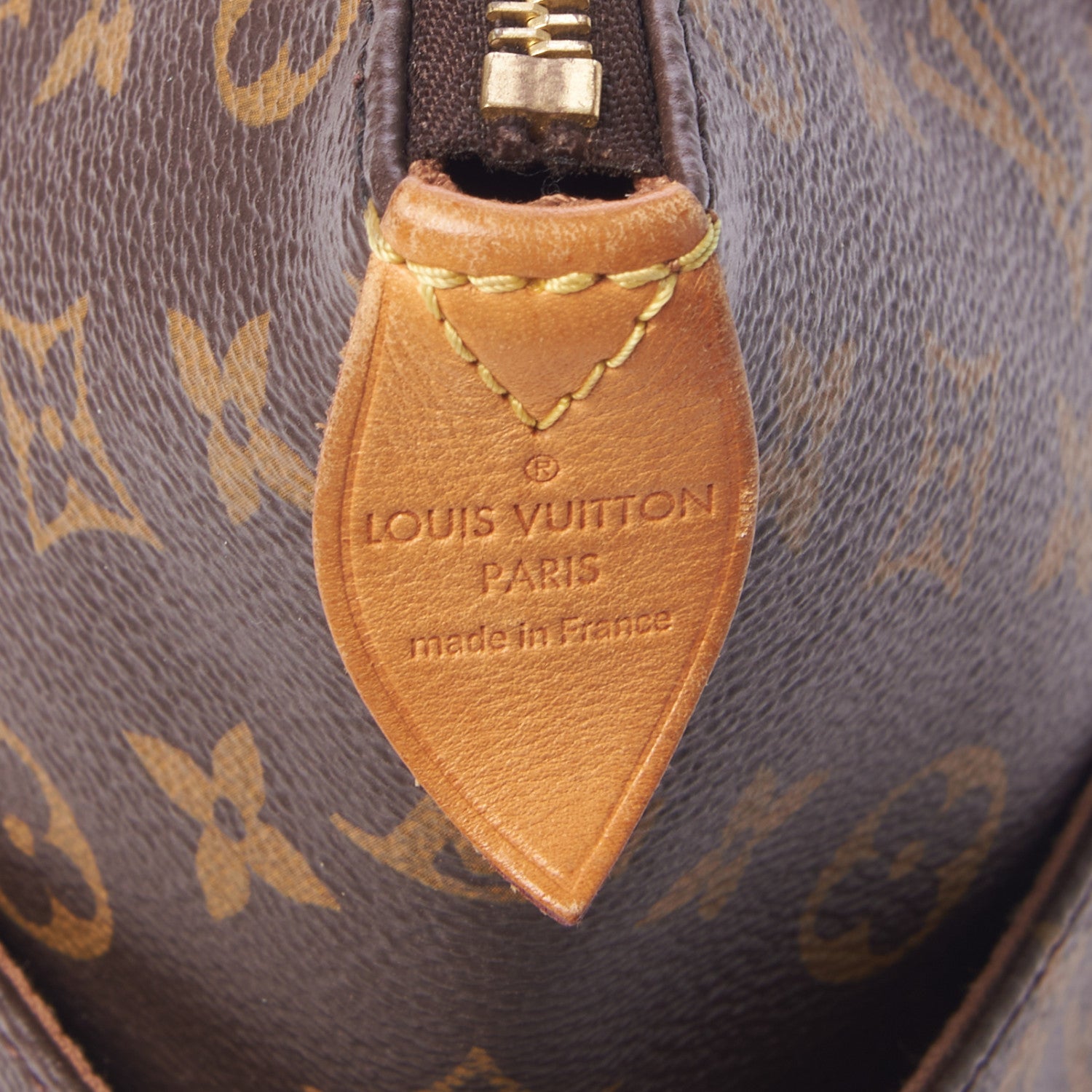 Louis Vuitton Monogram Totally MM 8 of 8